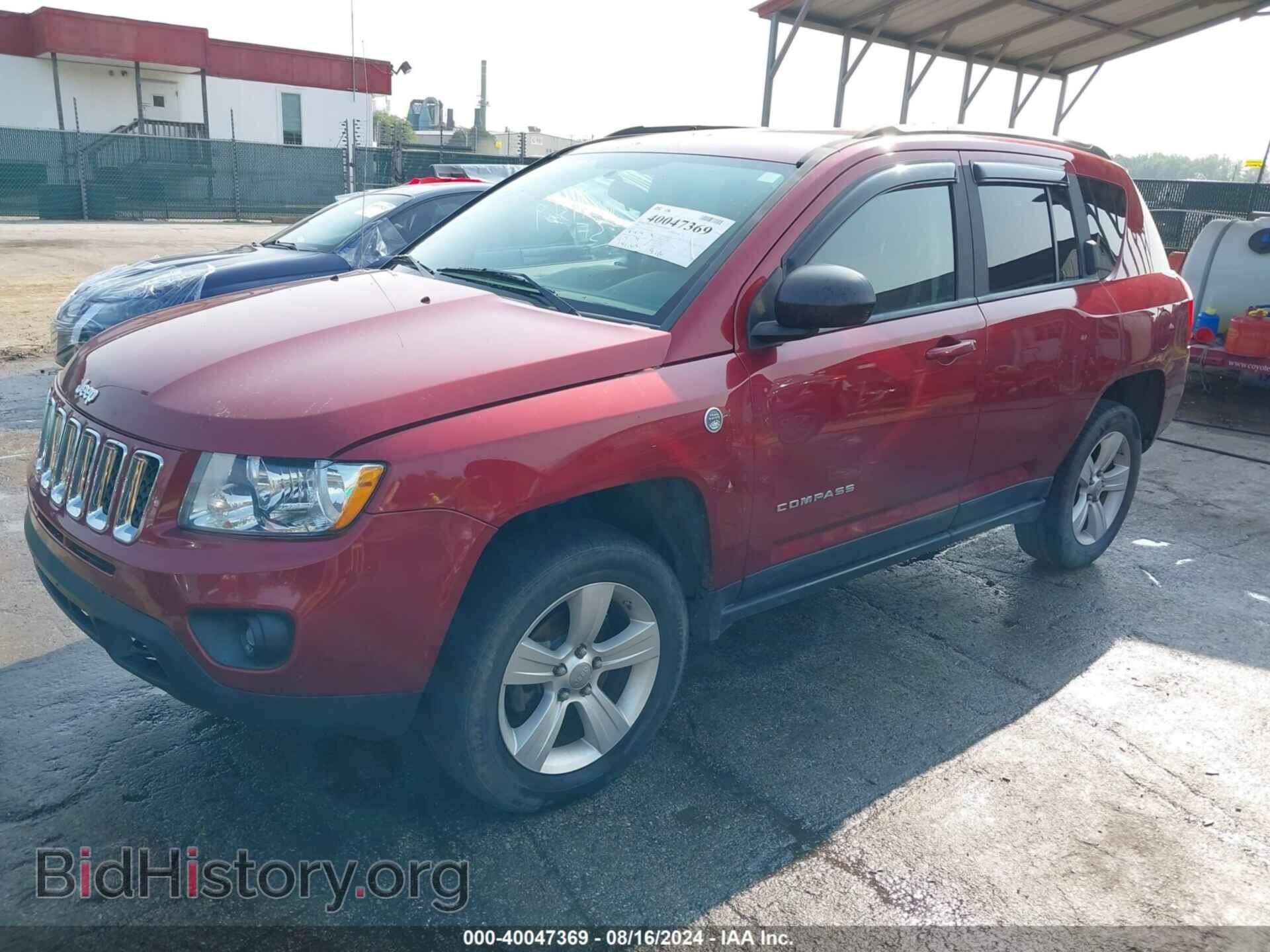2011 JEEP COMPASS - VIN: 1J4NF1FB1BD180470 - Фото 2