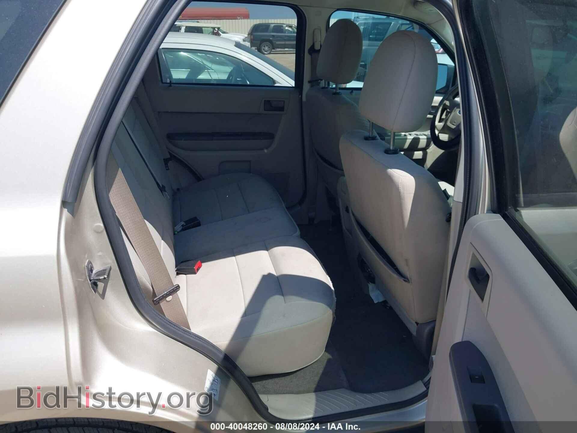 2010 FORD ESCAPE - VIN: 1FMCU0D76AKB93555 - Фото 8
