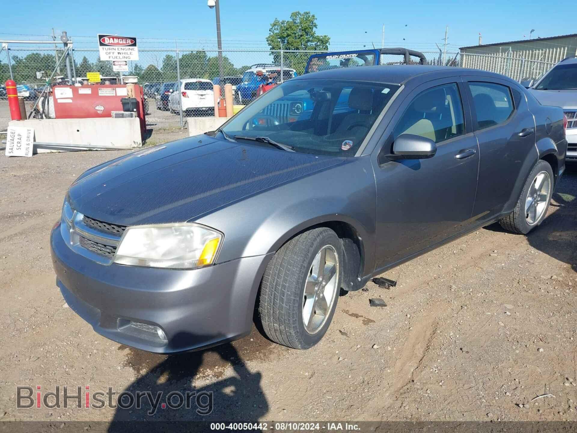 2011 DODGE AVENGER - VIN: 1B3BD2FG8BN587004 - Фото 2