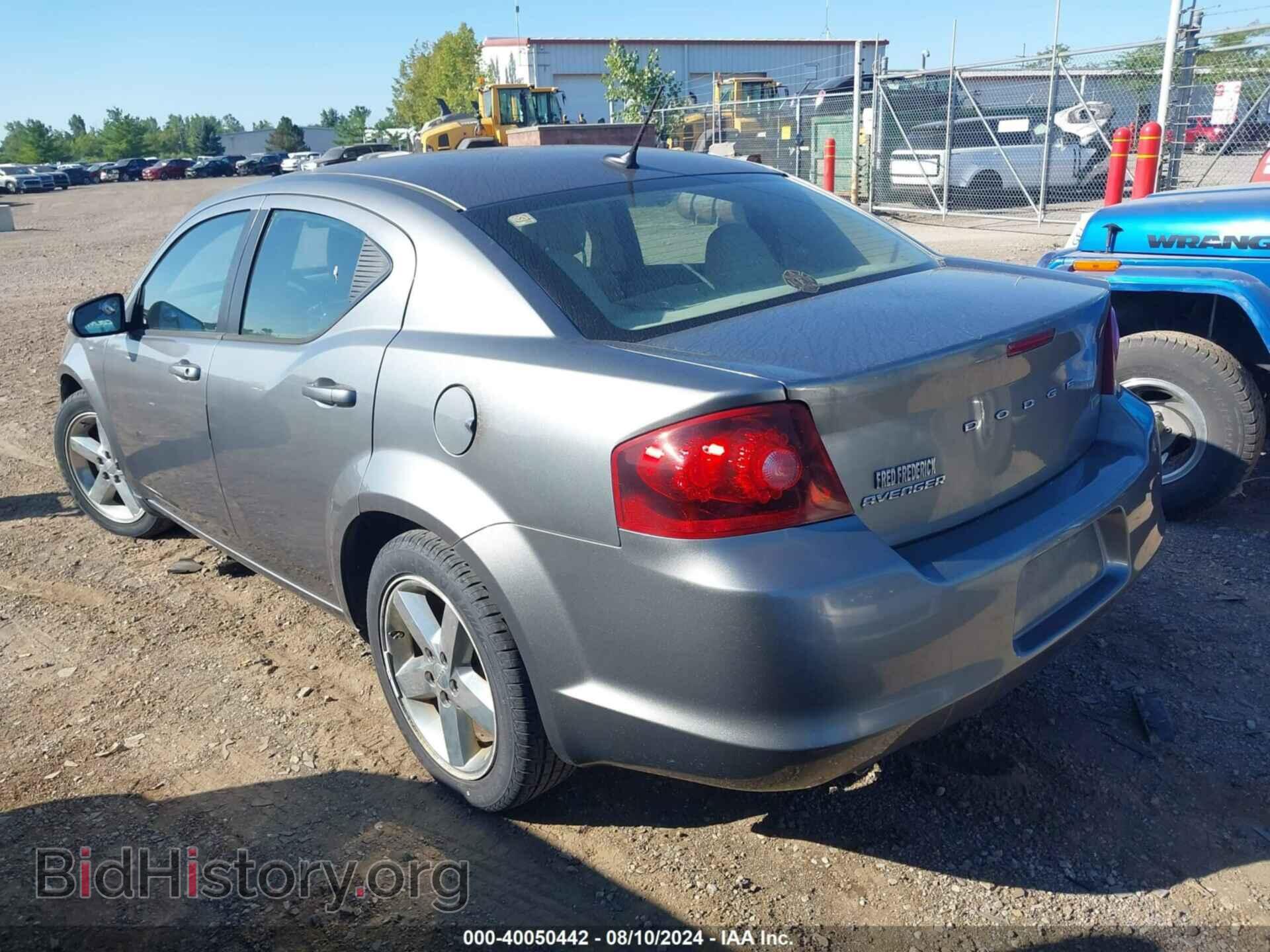 2011 DODGE AVENGER - VIN: 1B3BD2FG8BN587004 - Фото 3