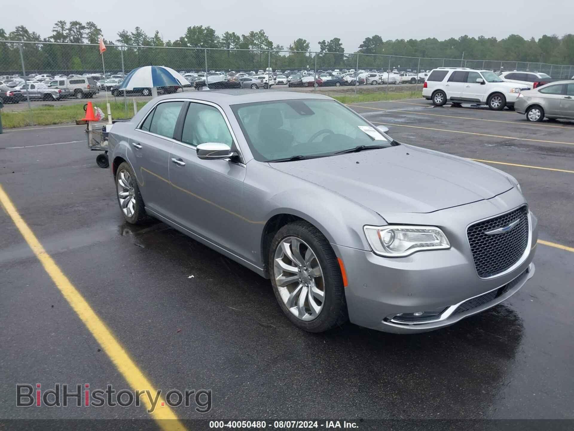 Фотография 2C3CCAEG8HH570386 - CHRYSLER 300C 2017