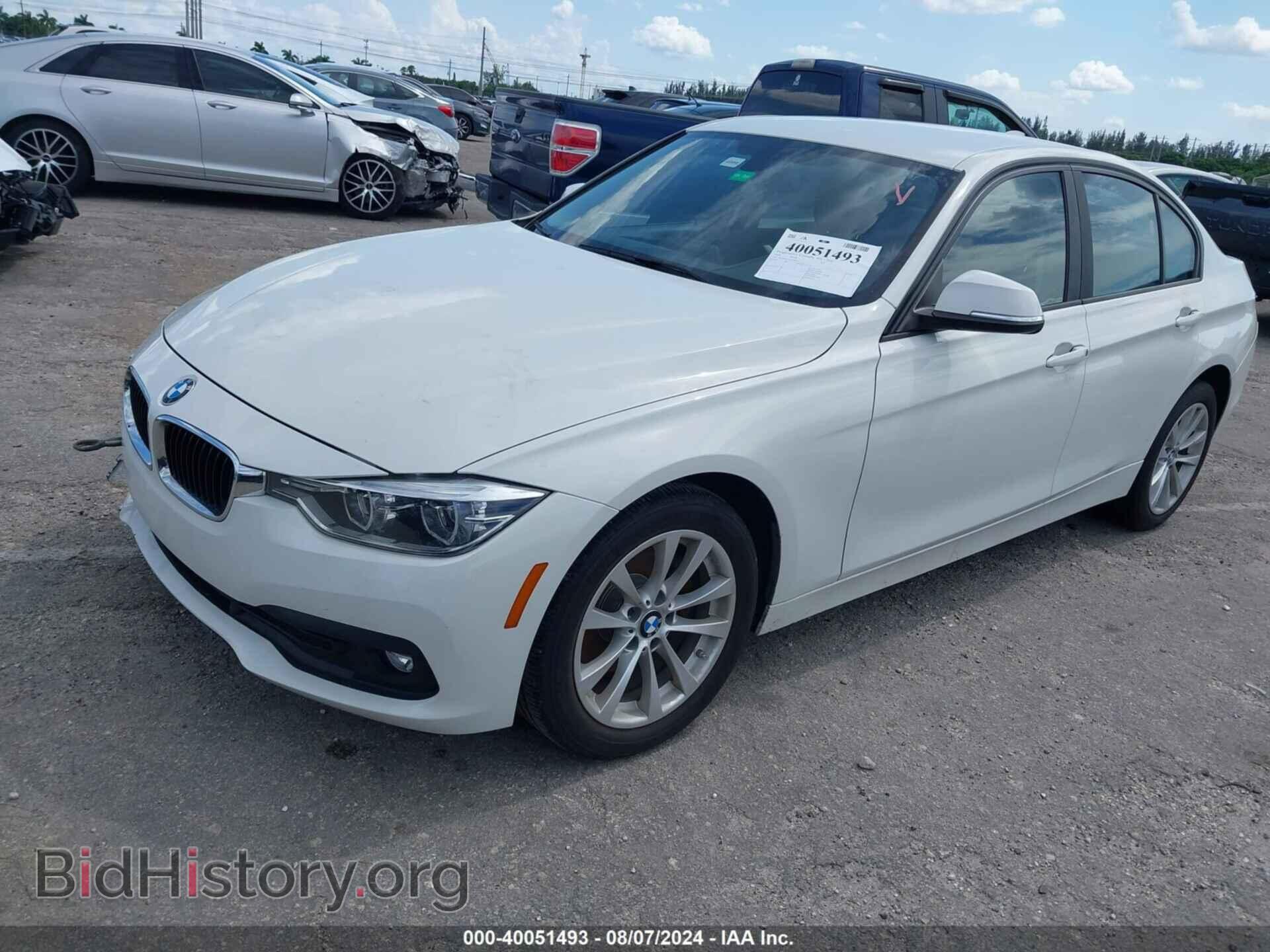 2018 BMW 320I - VIN: WBA8A3C50JA489694 - Фото 2