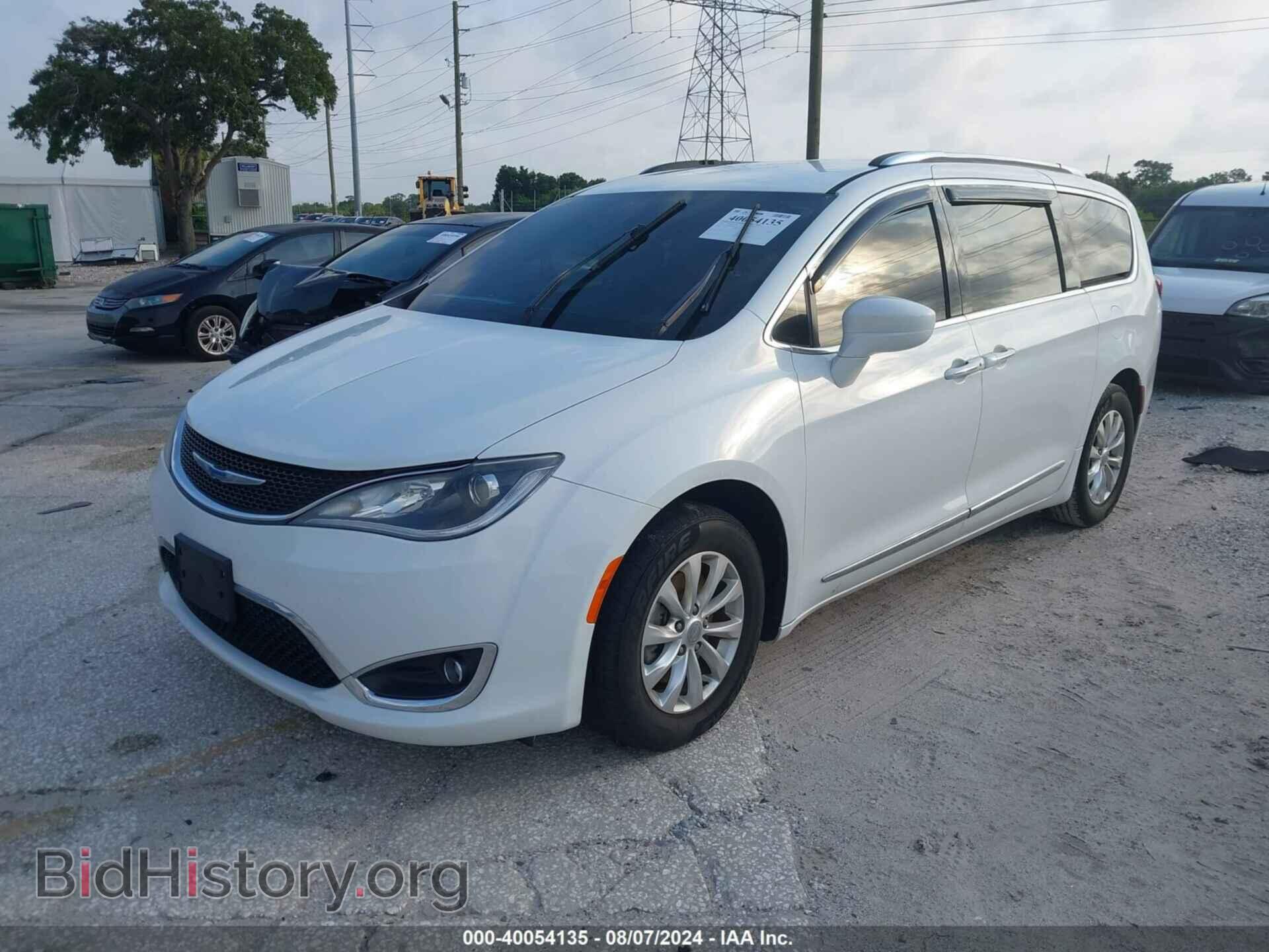 2019 CHRYSLER PACIFICA - VIN: 2C4RC1BG6KR680560 - Фото 2