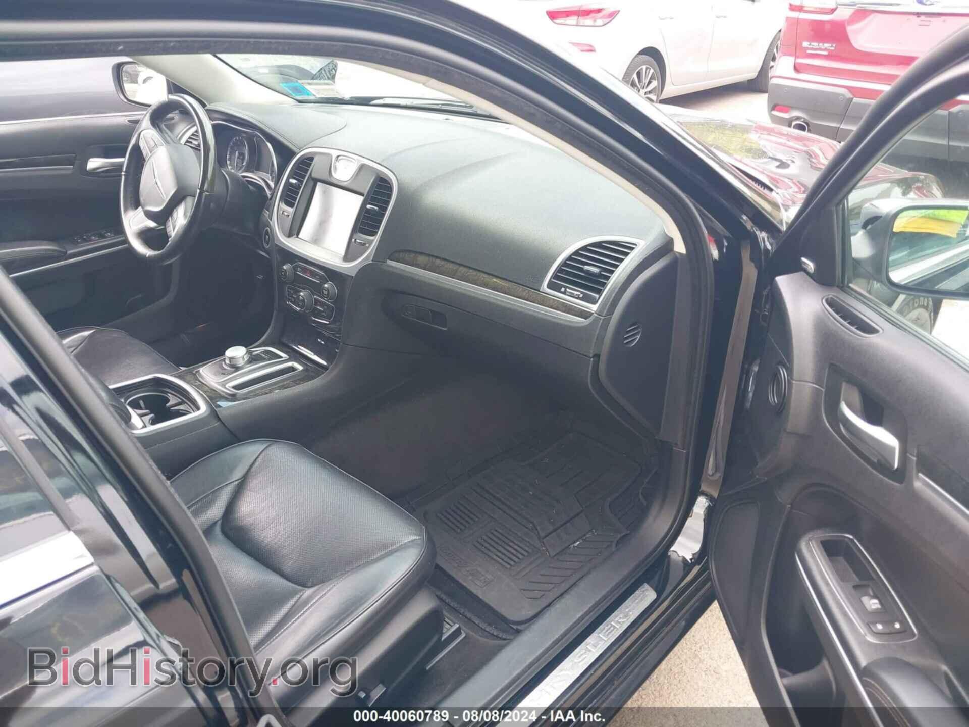 2016 CHRYSLER 300C - VIN: 2C3CCAEG4GH207307 - Фото 5