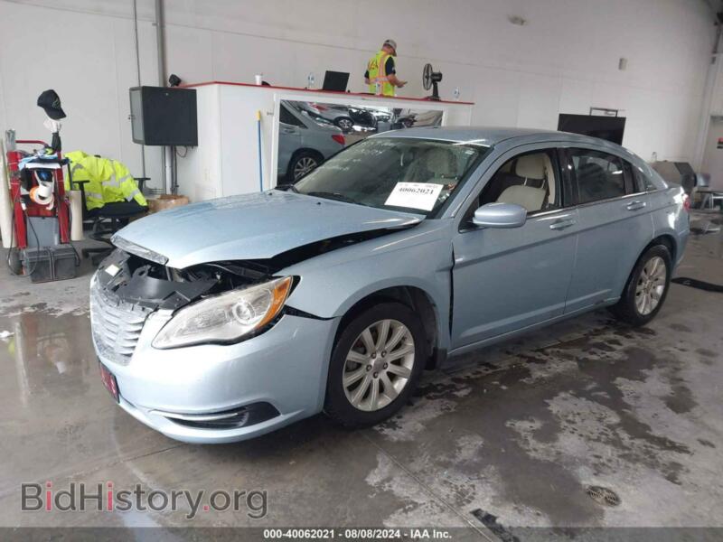 2013 Chrysler 200 (VIN 1C3CCBBB2DN505310) — фото 2 из 16