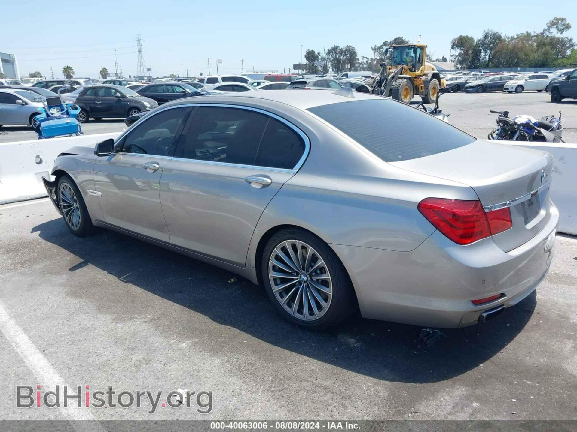 2012 BMW 740LI - VIN: WBAKB4C58CC576548 - Фото 3