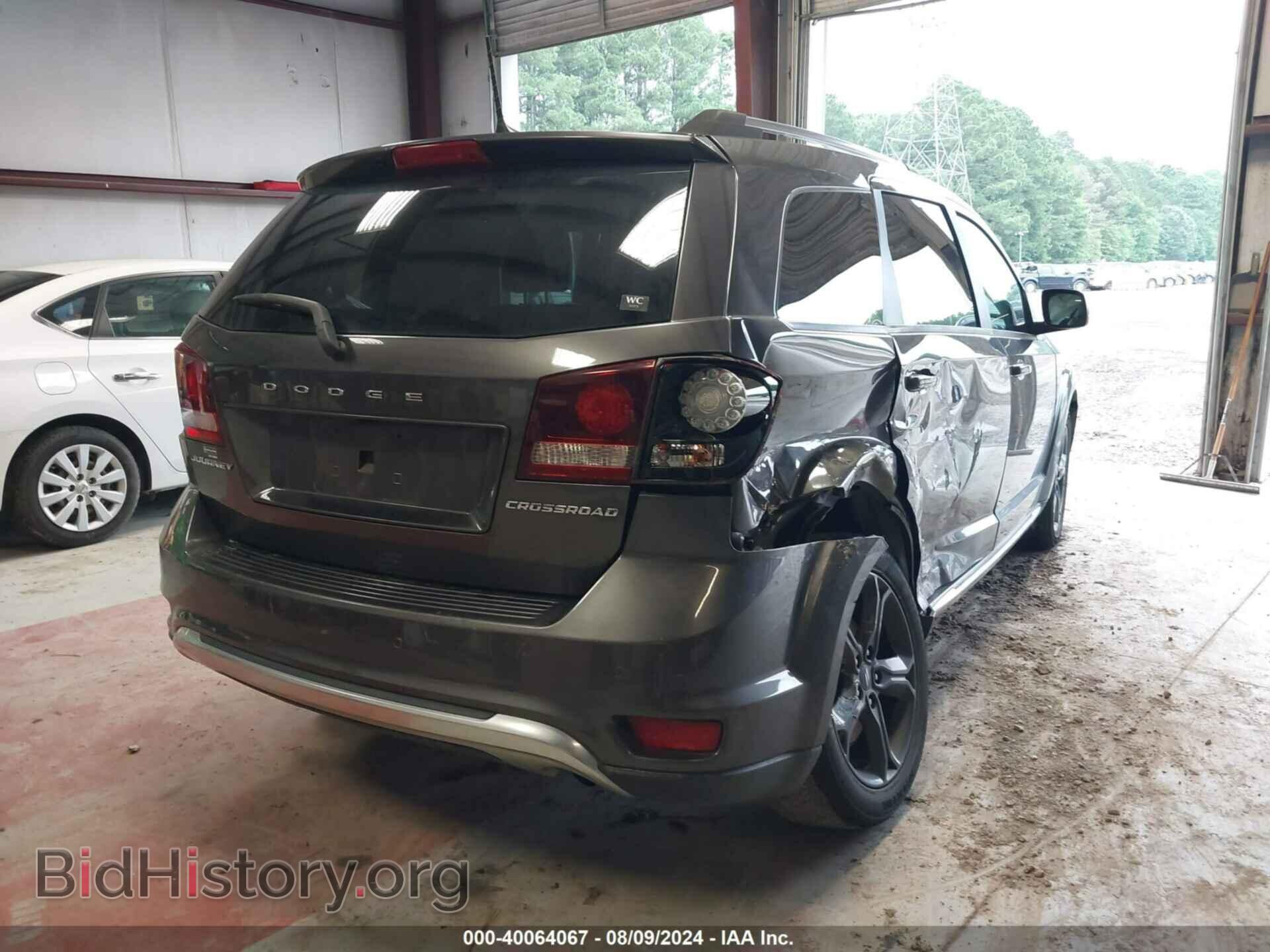 2020 DODGE JOURNEY - VIN: 3C4PDCGB2LT266980 - Фото 4