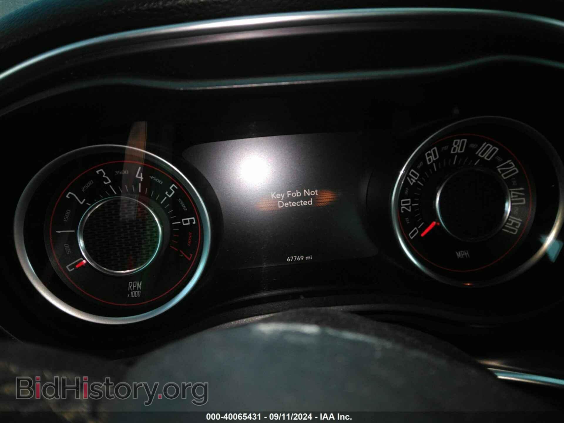 2015 DODGE CHALLENGER - VIN: 2C3CDZAG9FH712162 - Фото 7