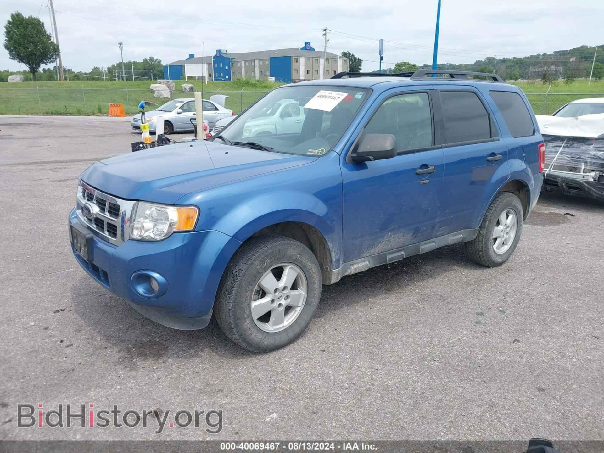 2010 FORD ESCAPE - VIN: 1FMCU0D70AKA34174 - Фото 2