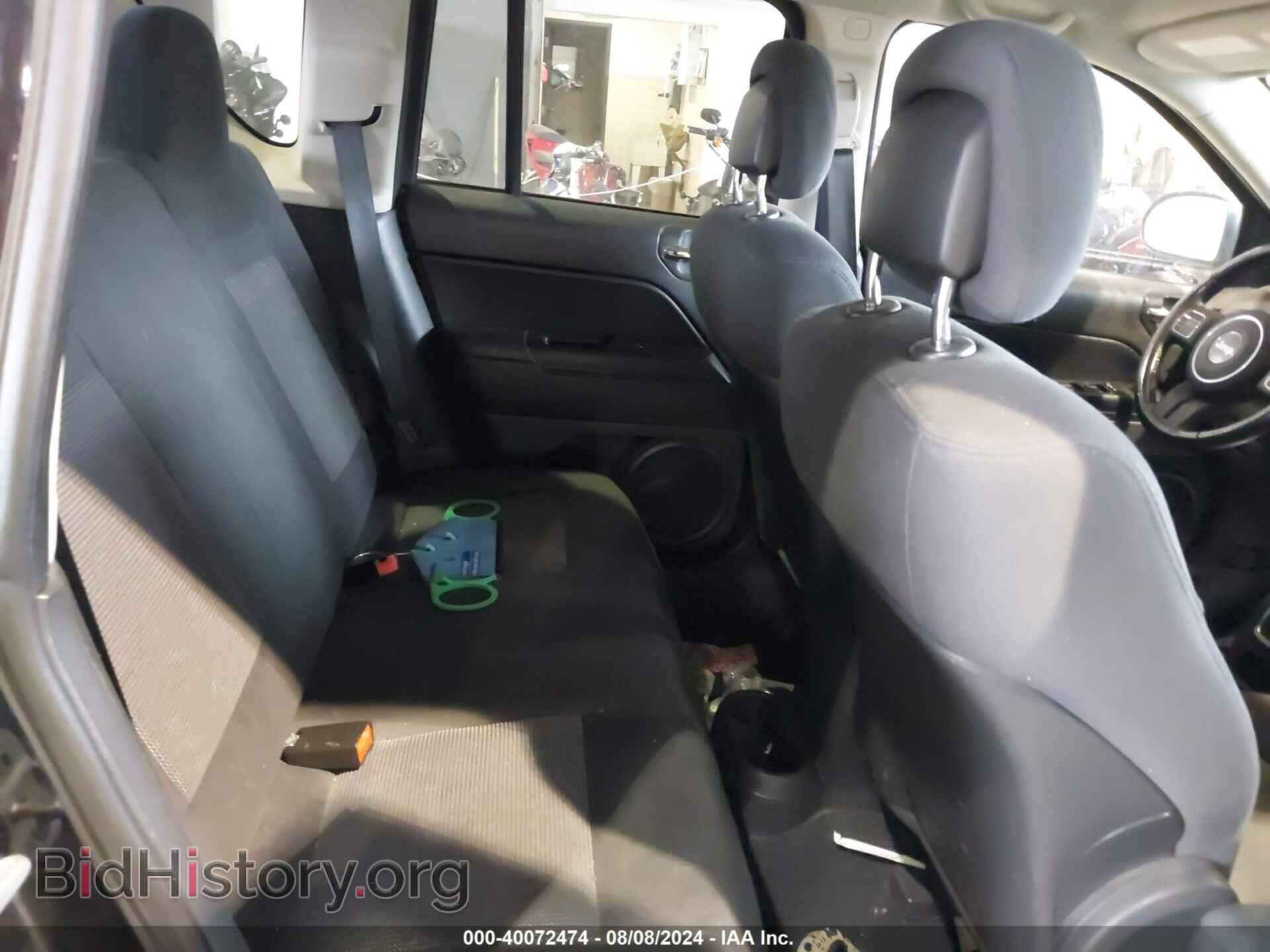 2011 JEEP COMPASS - VIN: 1J4NF1FB4BD134681 - Photo 8