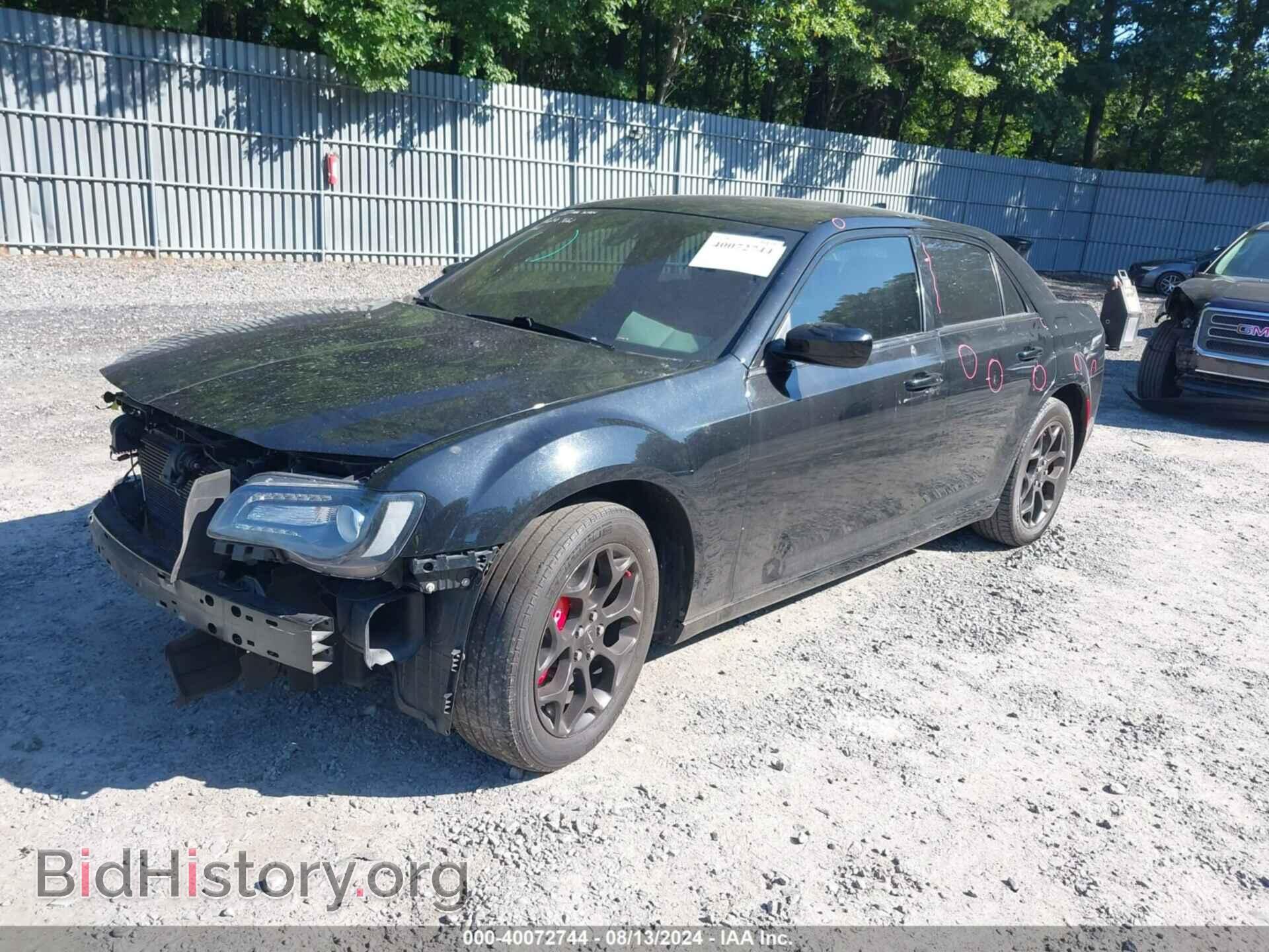 2019 CHRYSLER 300 - VIN: 2C3CCAGG5KH651480 - Фото 2