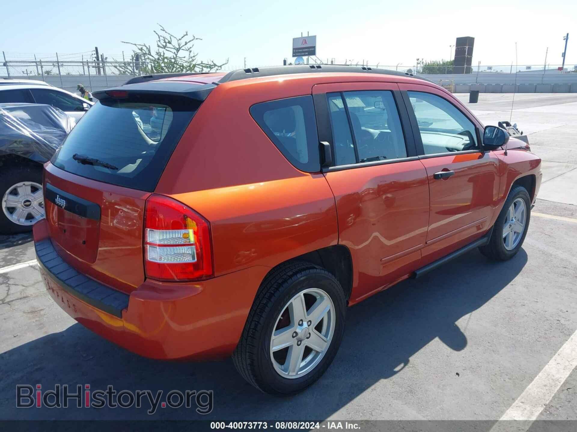 2010 JEEP COMPASS - VIN: 1J4NT4FB6AD537151 - Фото 4
