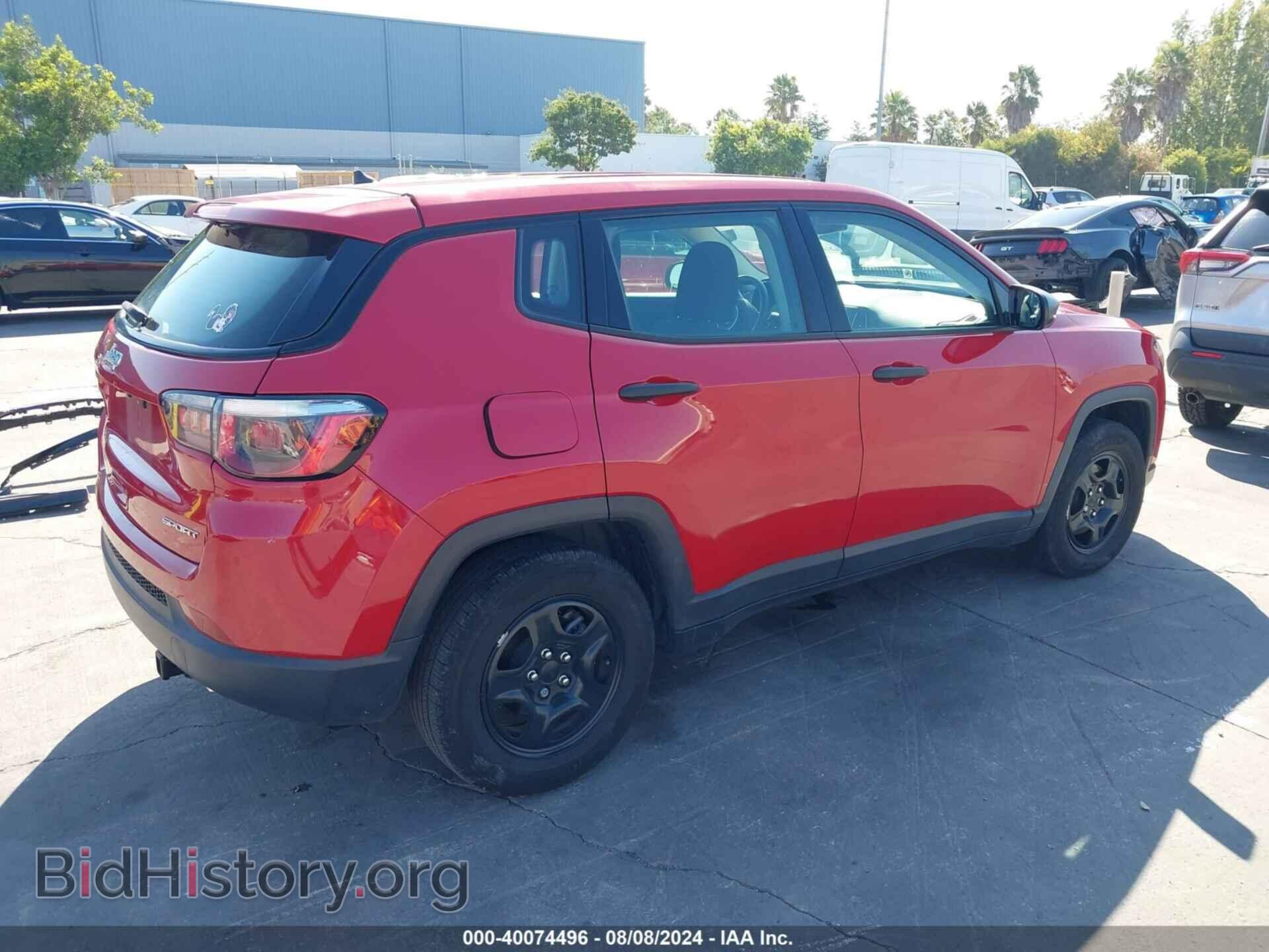 2018 JEEP COMPASS - VIN: 3C4NJCAB0JT137125 - Фото 4