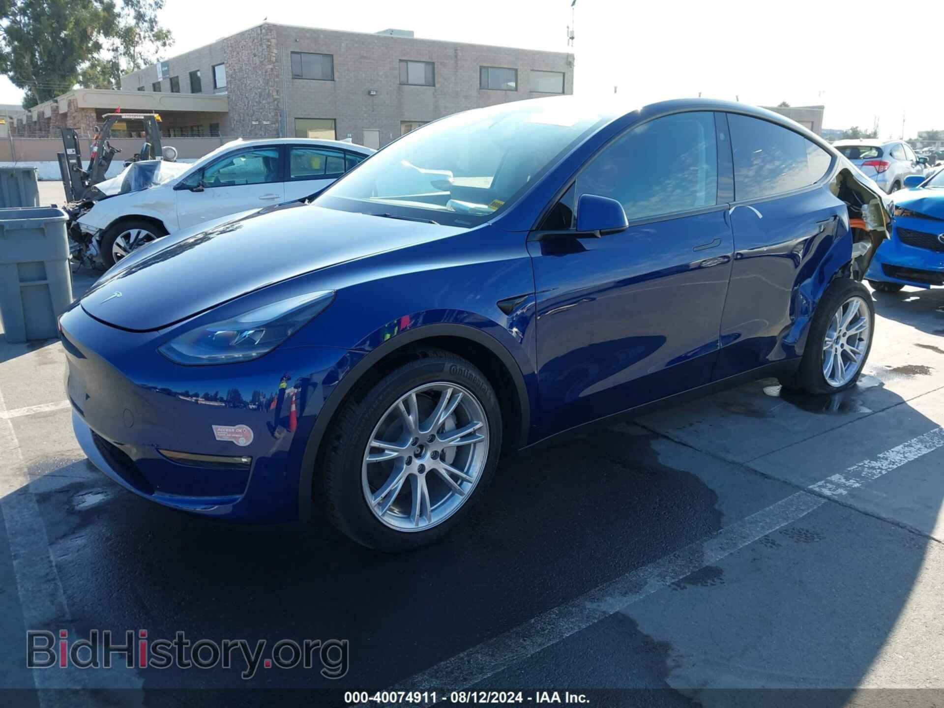 2024 TESLA MODEL Y - VIN: 7SAYGDEE9RF982140 - Фото 2