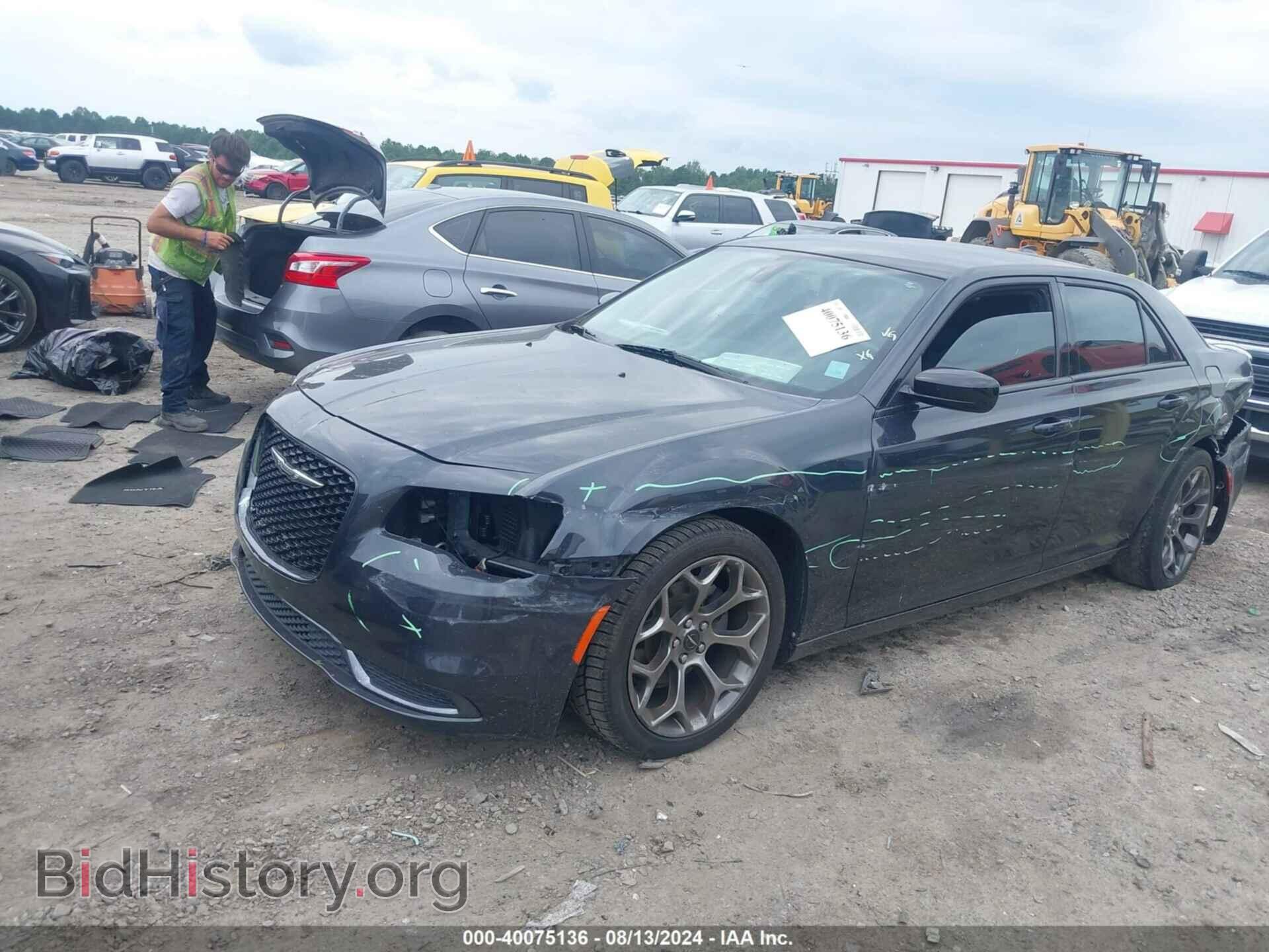 2018 CHRYSLER 300 - VIN: 2C3CCAAGXJH308560 - Фото 2