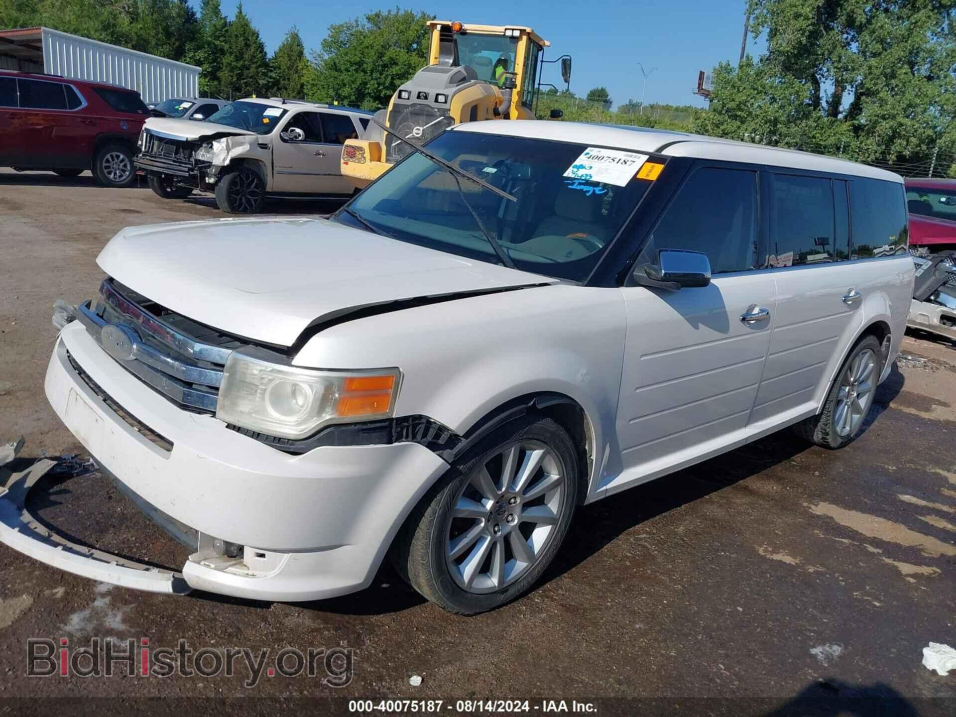 2011 FORD FLEX - VIN: 2FMGK5DC2BBD27202 - Фото 2