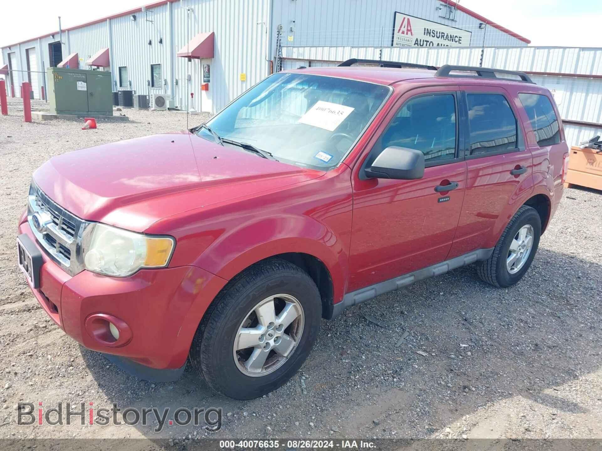 2011 FORD ESCAPE - VIN: 1FMCU0D75BKB52660 - Photo 2