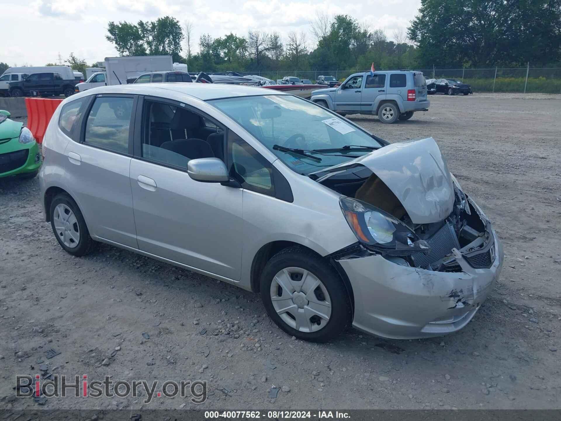 Фотография JHMGE8H32CC005330 - HONDA FIT 2012
