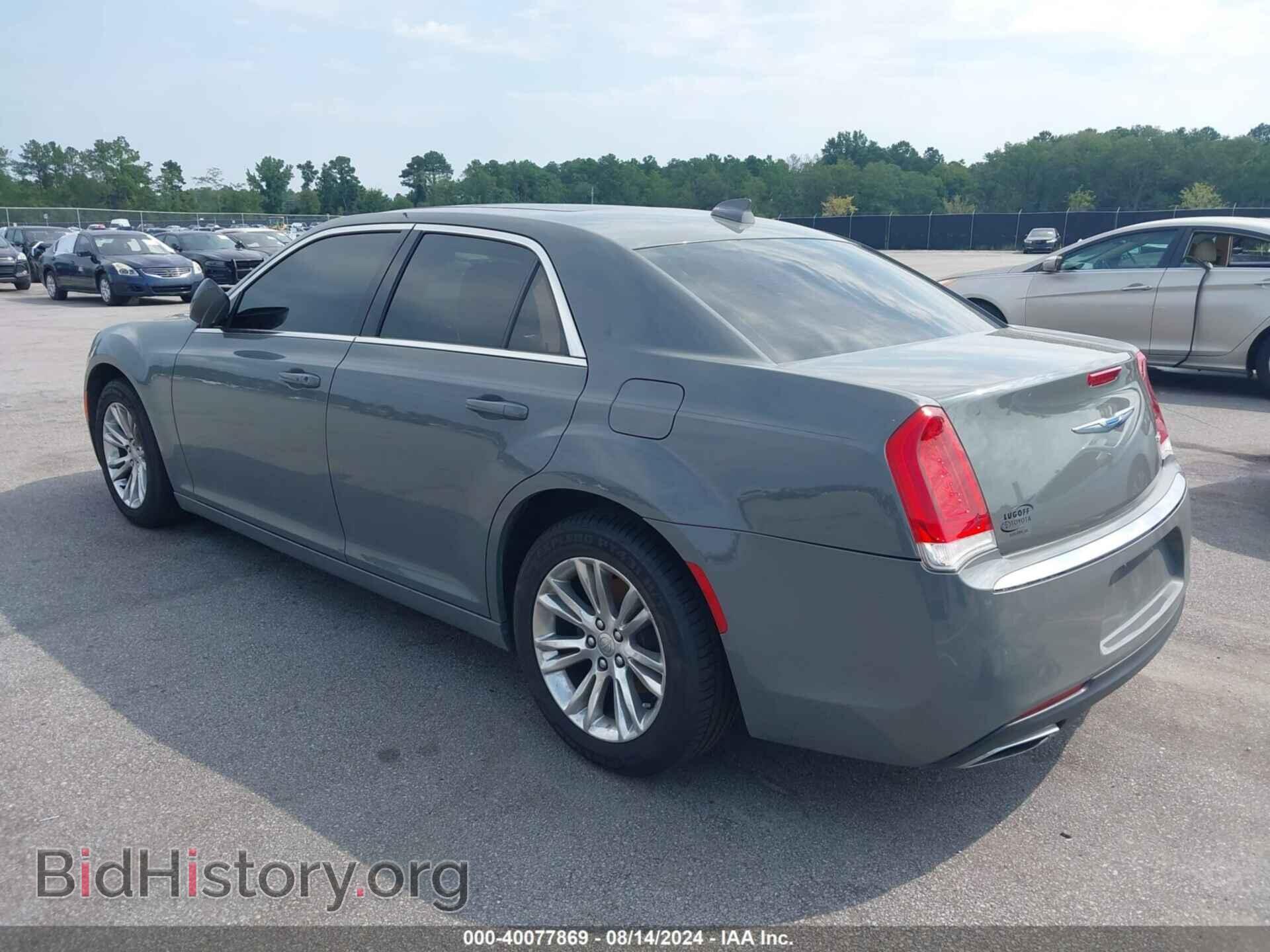 2018 CHRYSLER 300 - VIN: 2C3CCAAG6JH250267 - Фото 3