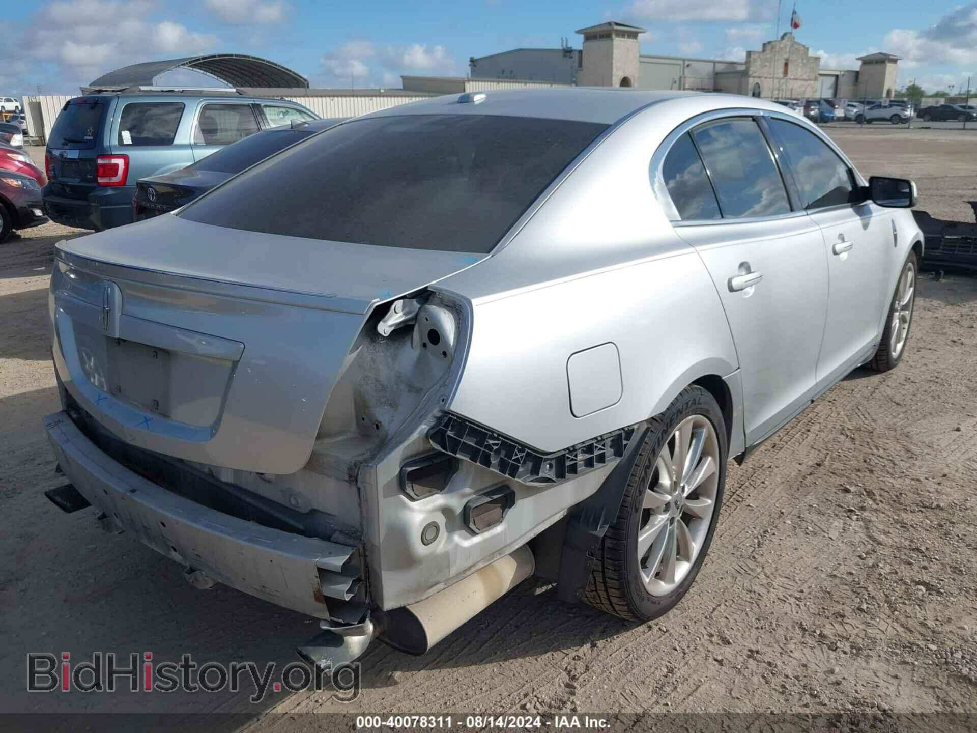 2011 LINCOLN MKS - VIN: 1LNHL9FT5BG609476 - Фото 4