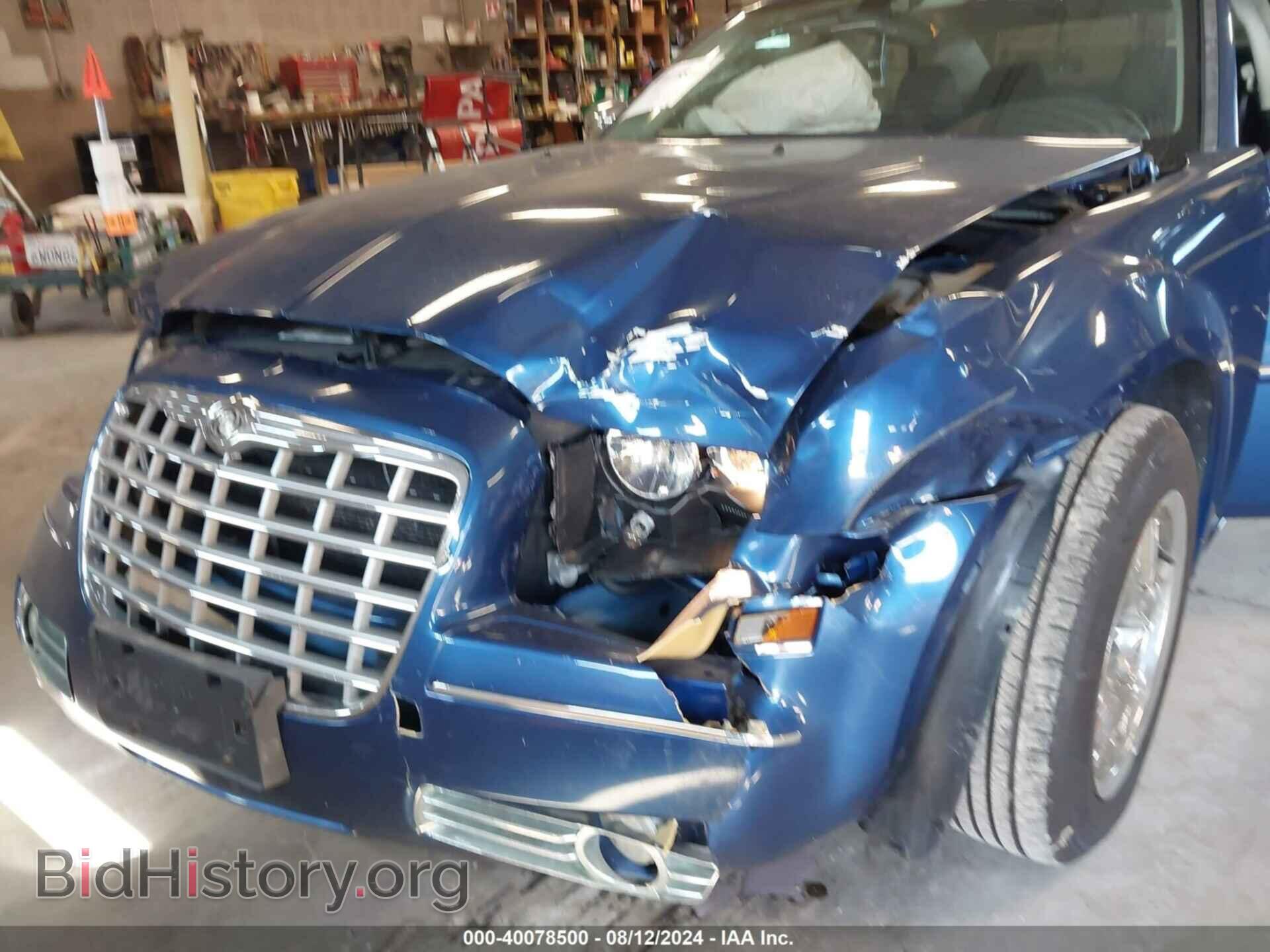 2010 CHRYSLER 300 - VIN: 2C3CA4CD3AH143039 - Фото 6
