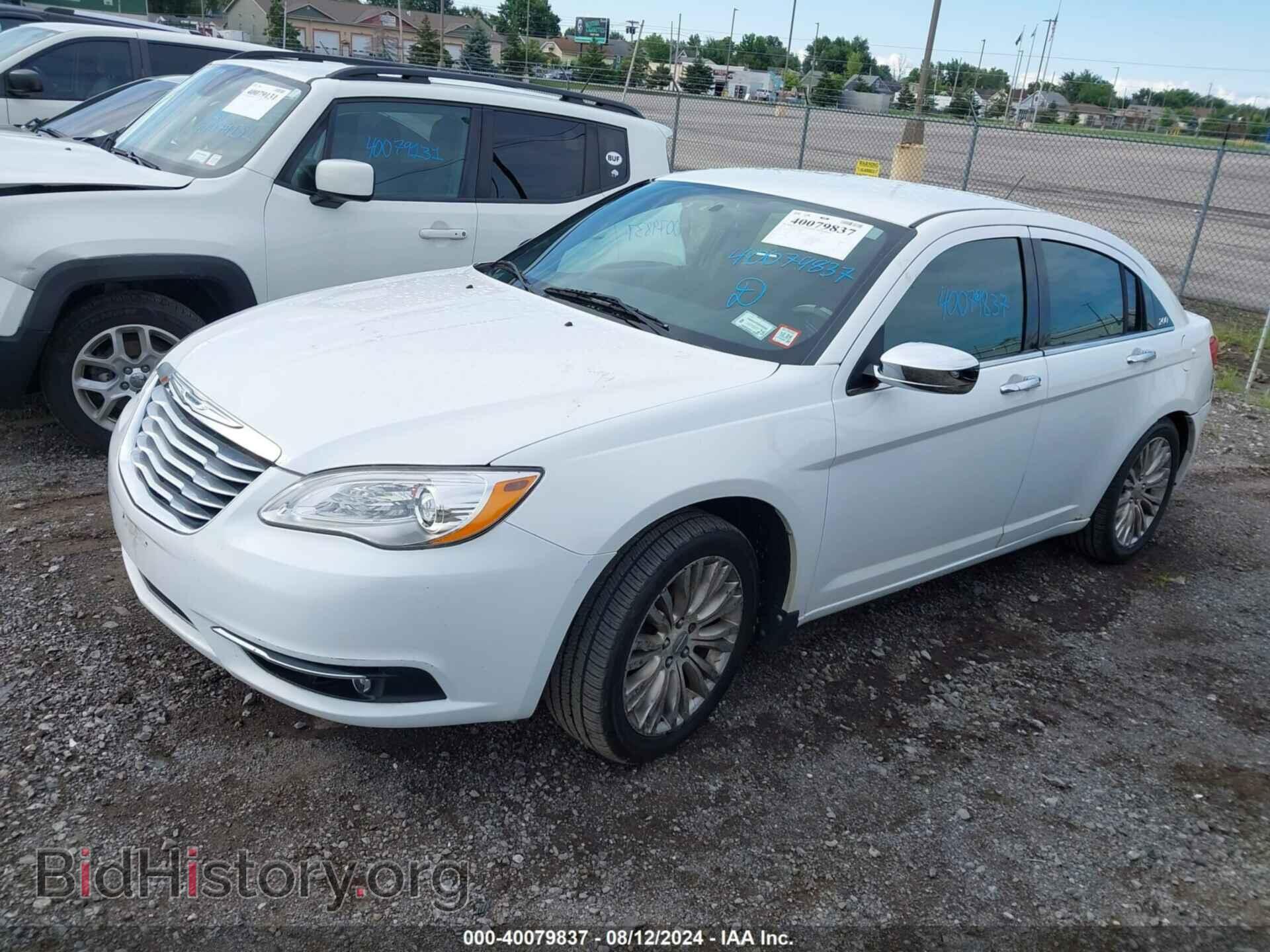 2012 CHRYSLER 200 - VIN: 1C3CCBCBXCN109283 - Фото 2