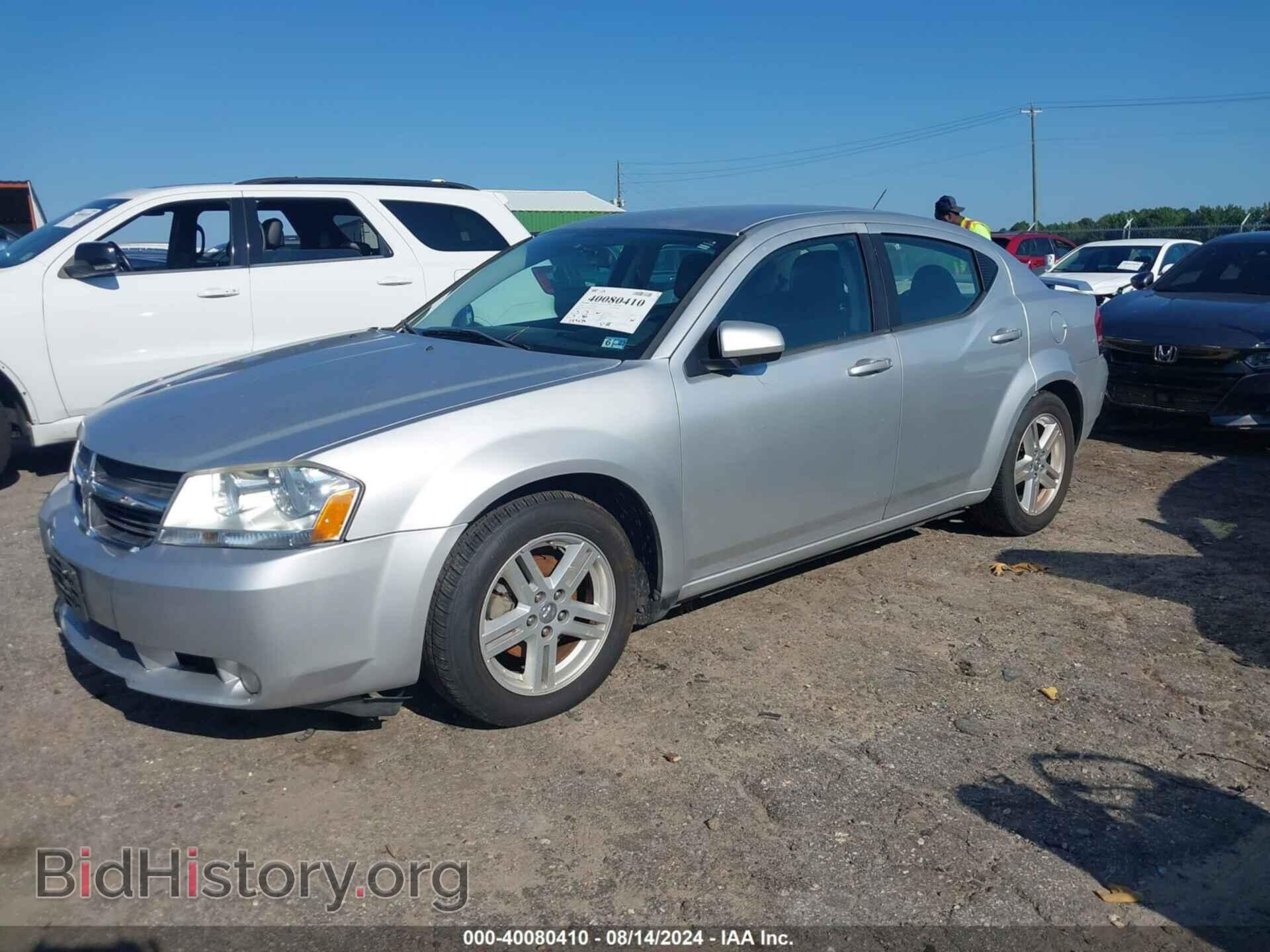 2010 DODGE AVENGER - VIN: 1B3CC5FB3AN140687 - Photo 2