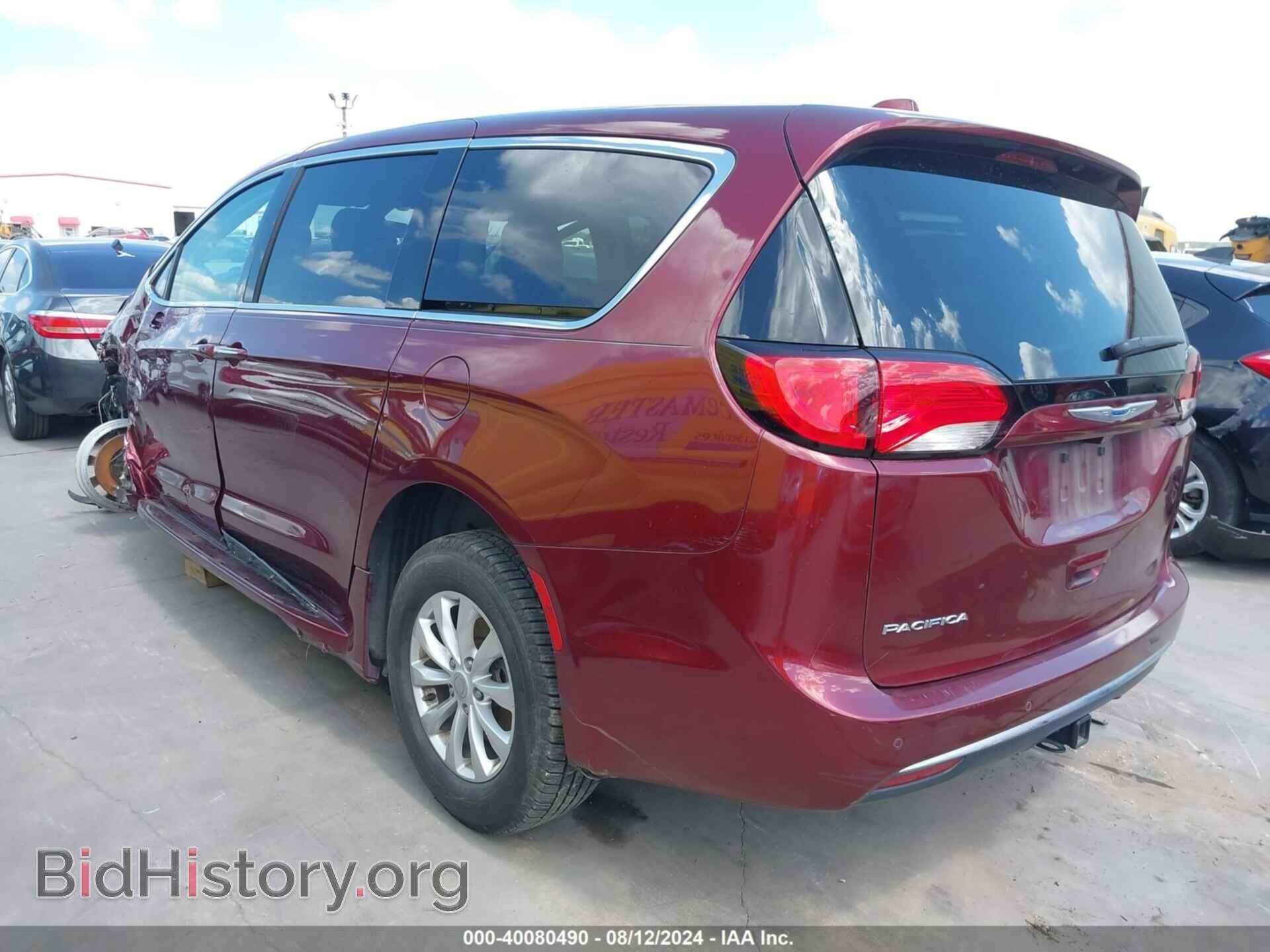 2018 CHRYSLER PACIFICA - VIN: 2C4RC1FGXJR280235 - Фото 3