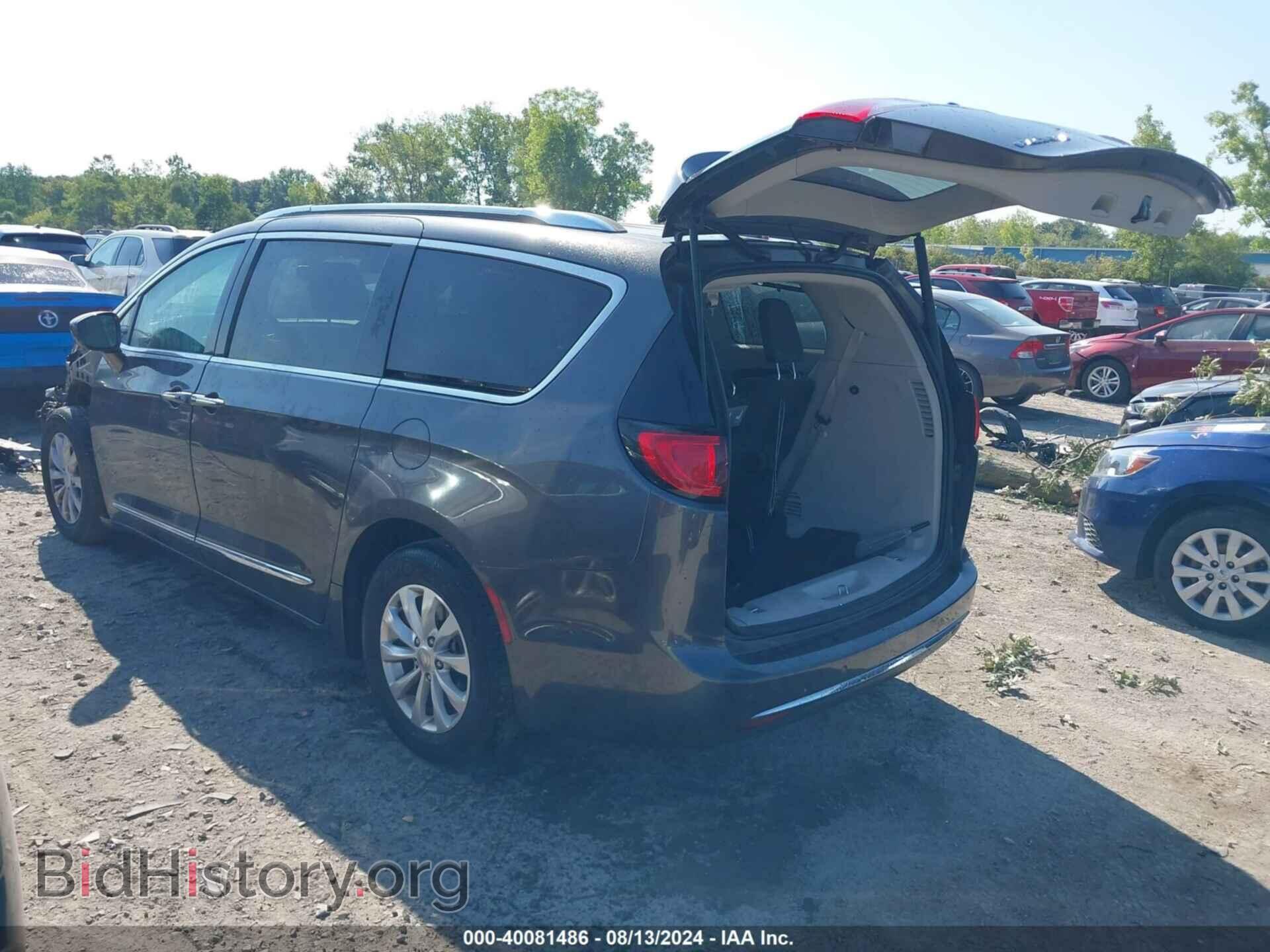 2018 CHRYSLER PACIFICA - VIN: 2C4RC1BG9JR275260 - Фото 3
