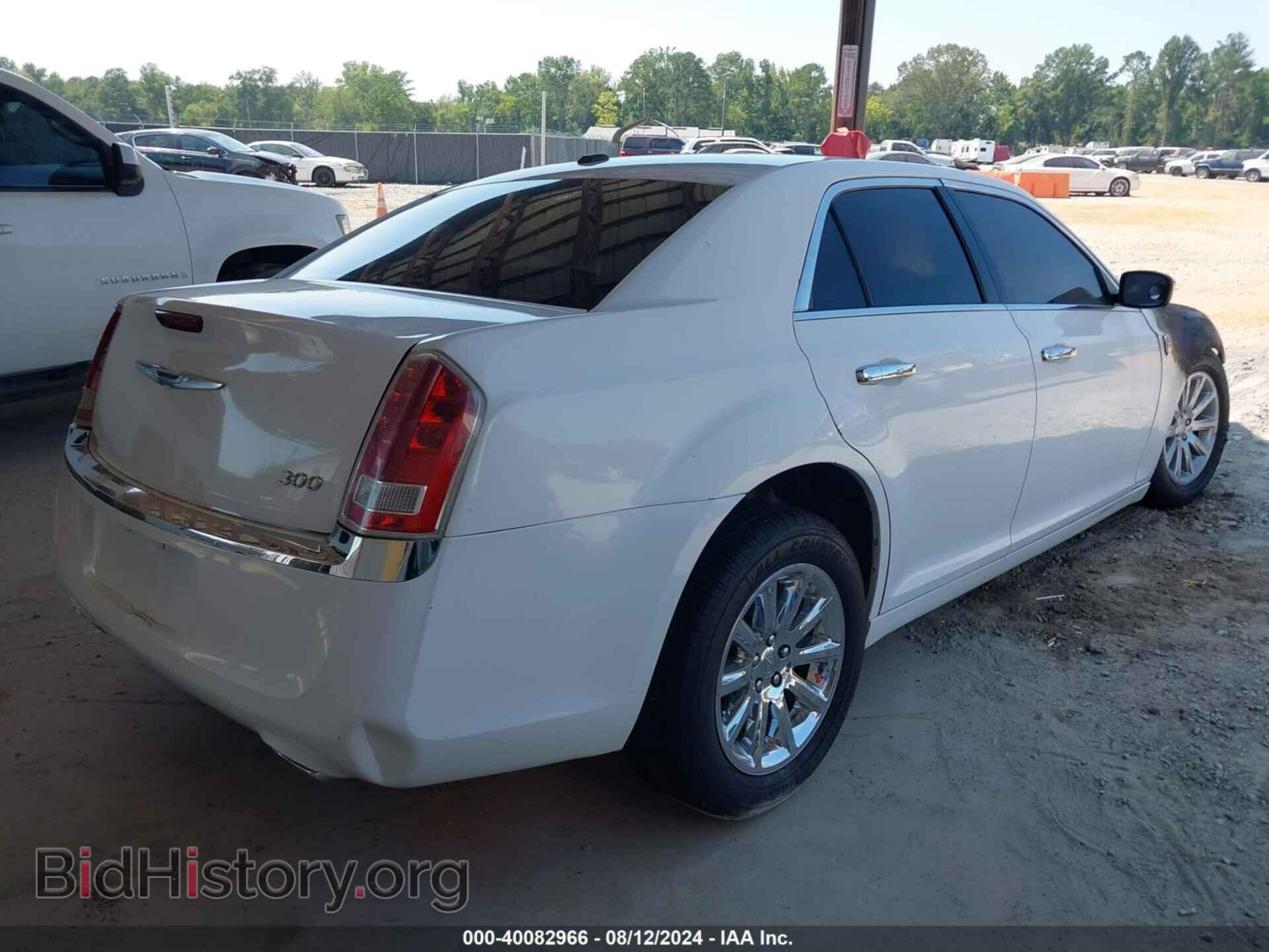 2011 CHRYSLER 300 - VIN: 2C3CA5CG9BH580657 - Фото 4
