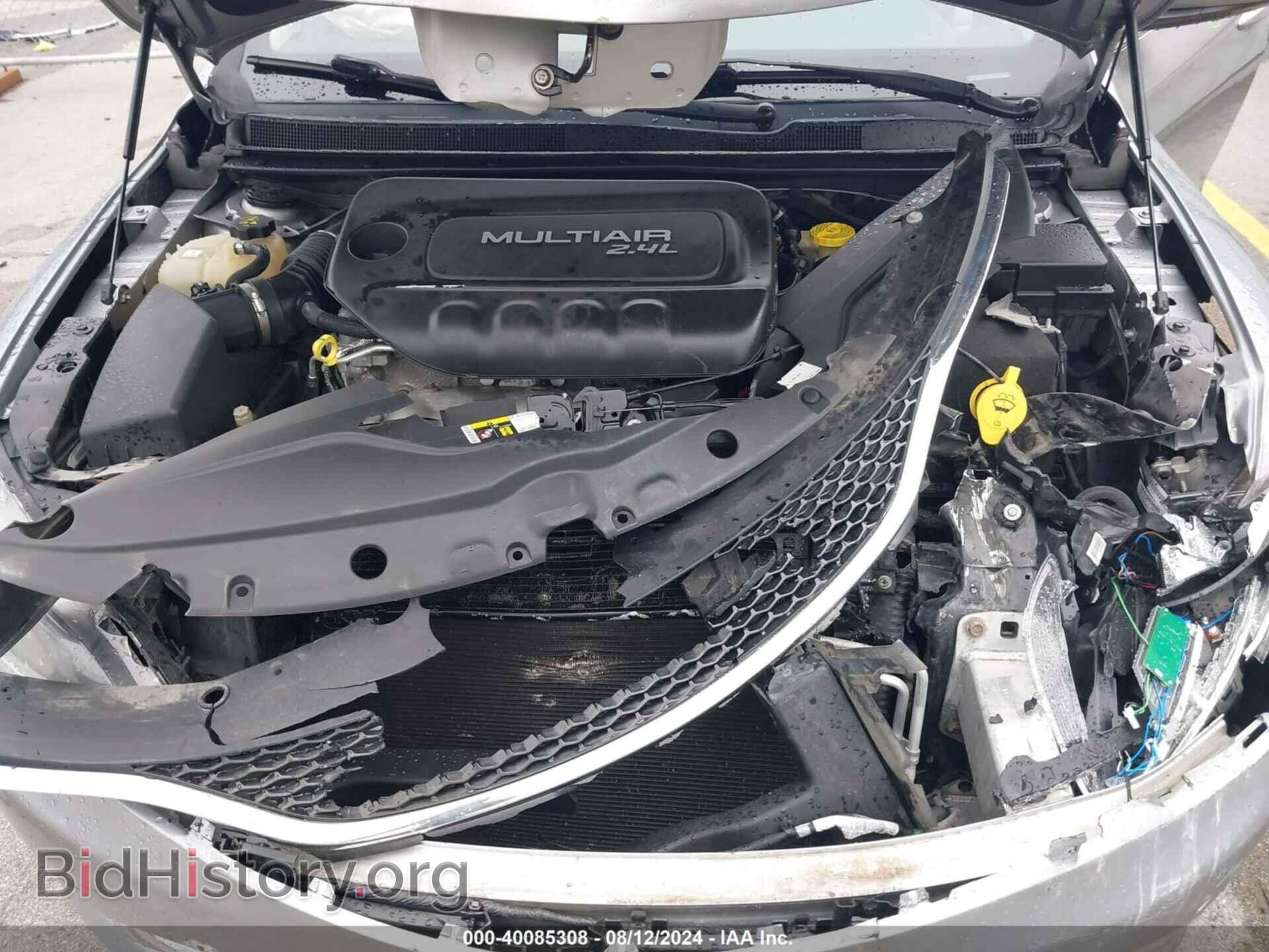 2015 CHRYSLER 200 - VIN: 1C3CCCABXFN734327 - Фото 10