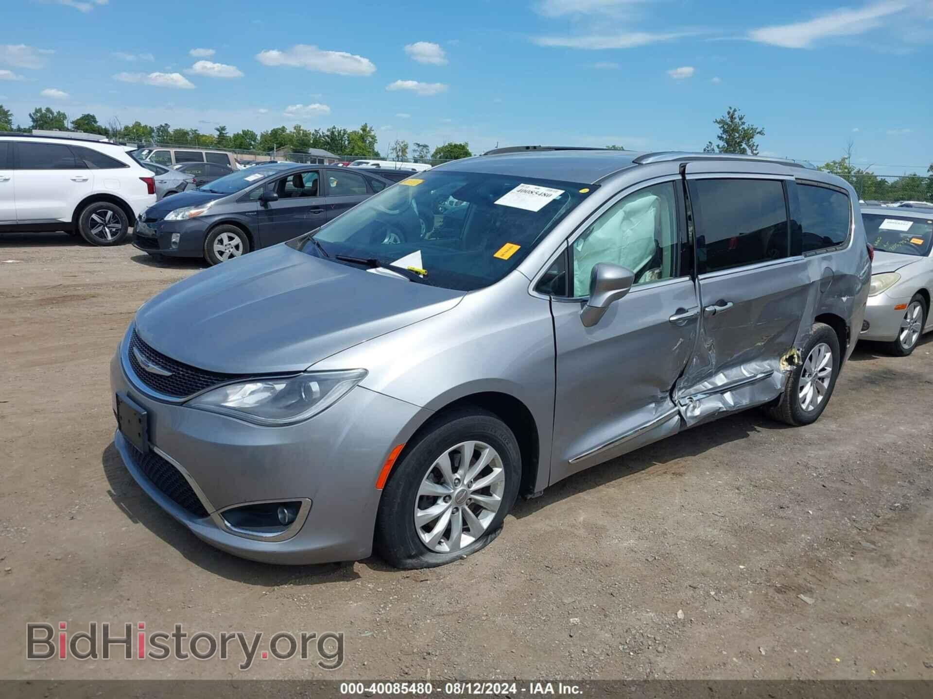 2019 CHRYSLER PACIFICA - VIN: 2C4RC1BG5KR685412 - Фото 2