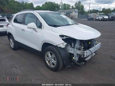 2020 Chevrolet TRAX AWD LT, white — VIN KL7CJPSB7LB024190, IAAI