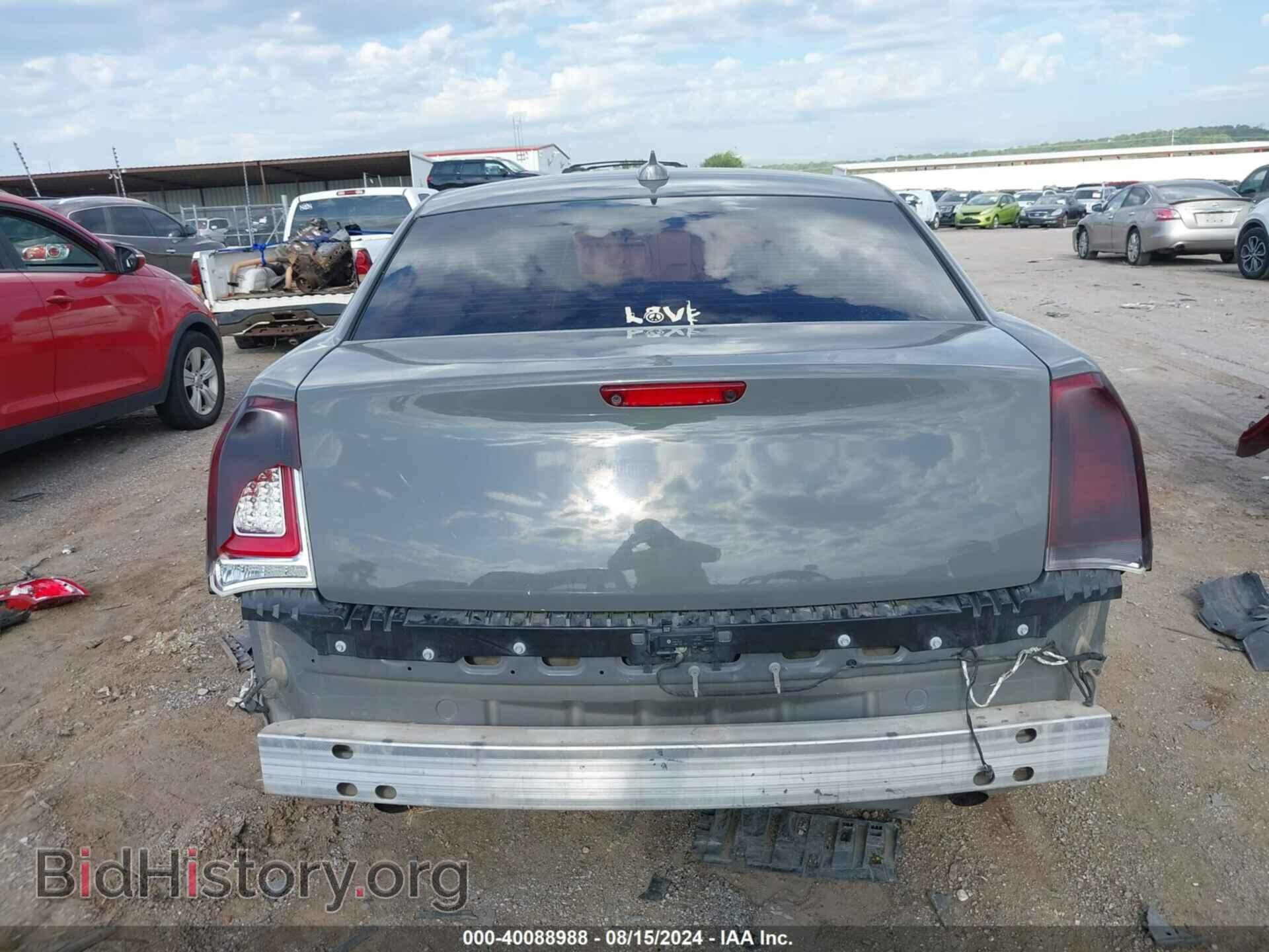 2019 CHRYSLER 300 - VIN: 2C3CCAEG5KH536493 - Фото 17