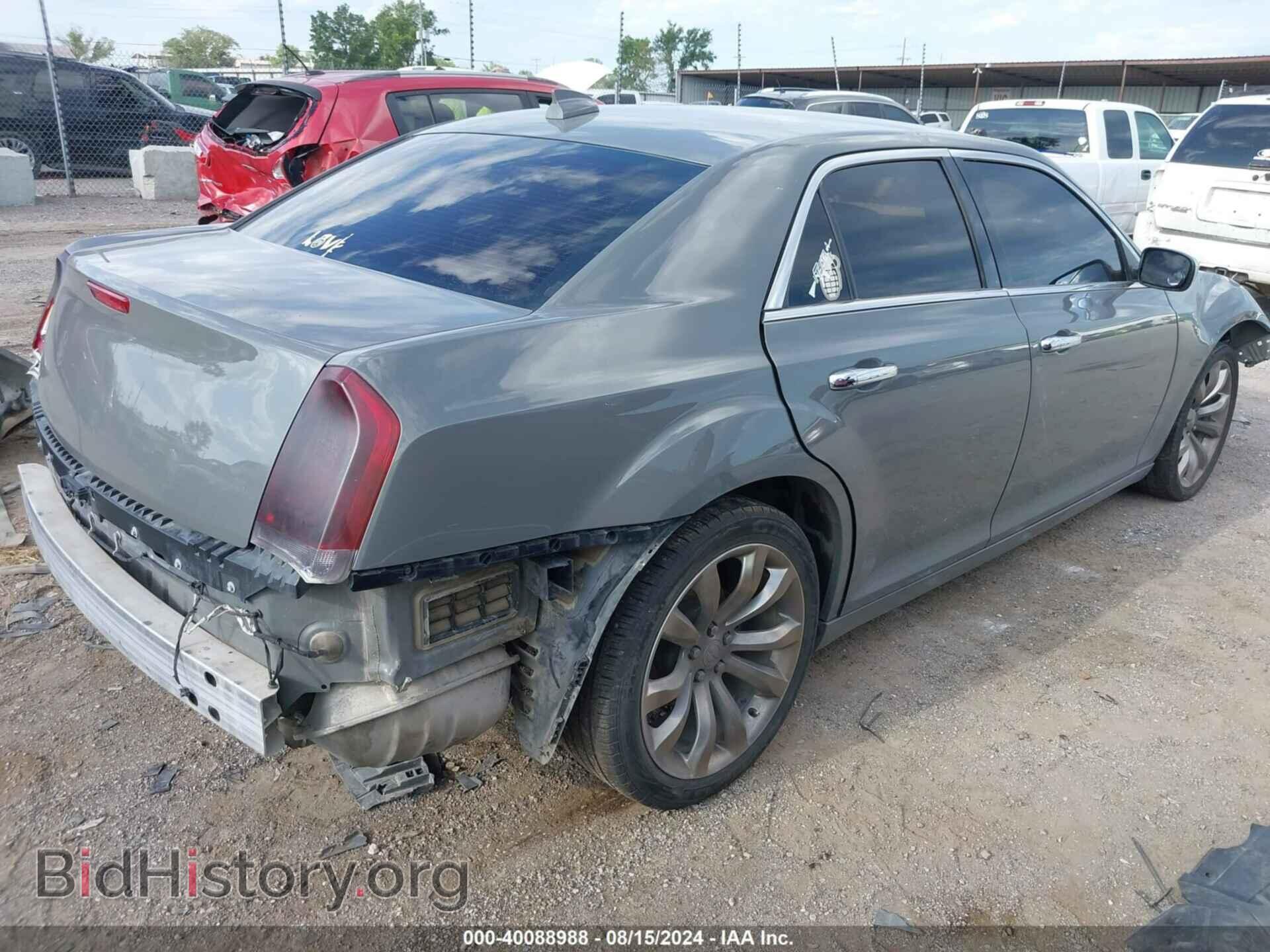 2019 CHRYSLER 300 - VIN: 2C3CCAEG5KH536493 - Фото 4