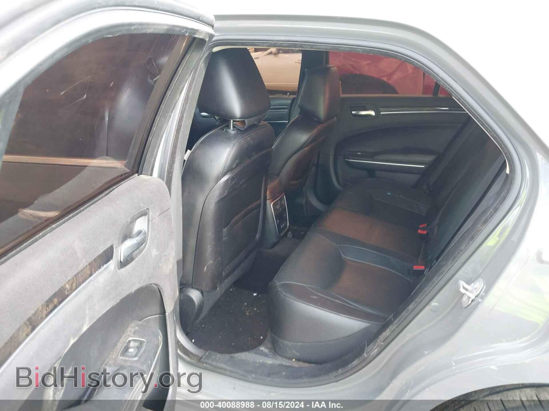 2019 CHRYSLER 300 - VIN: 2C3CCAEG5KH536493 - Фото 8