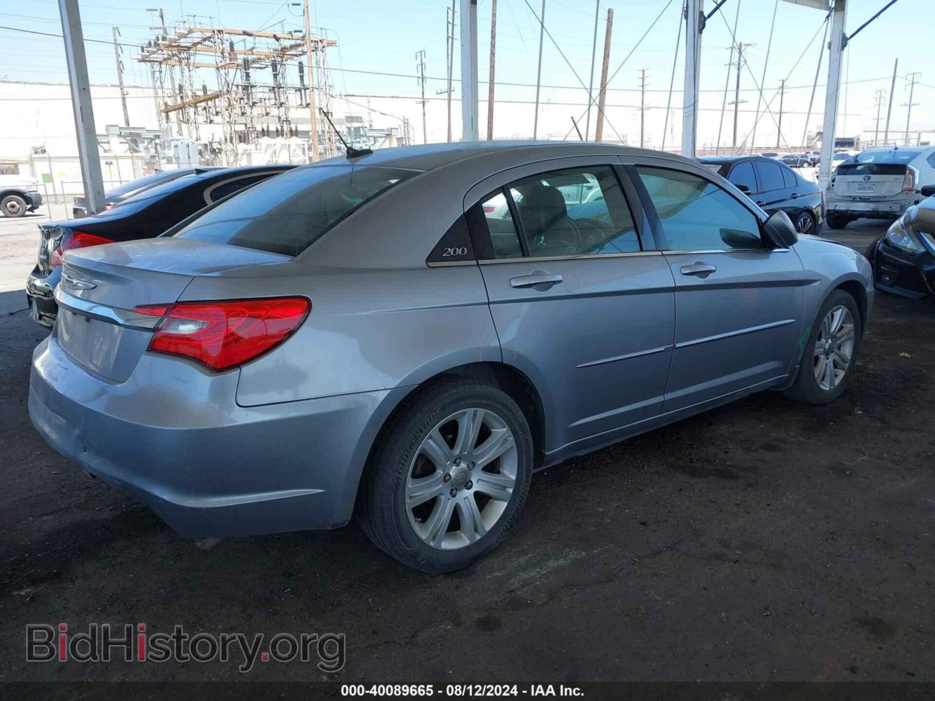 2013 CHRYSLER 200 - VIN: 1C3CCBBB9DN732364 - Фото 4