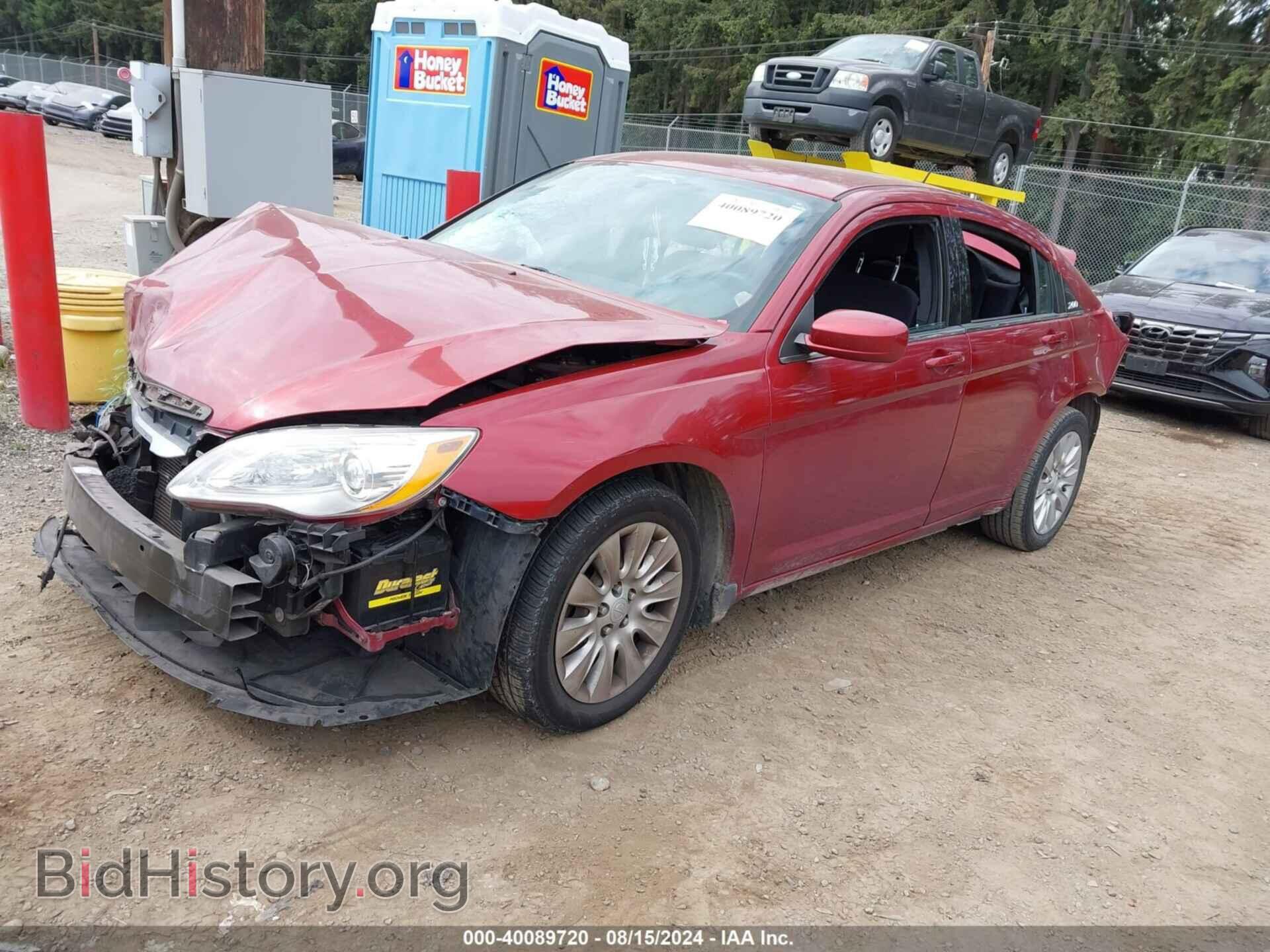 2012 CHRYSLER 200 - VIN: 1C3CCBAB2CN319802 - Фото 2