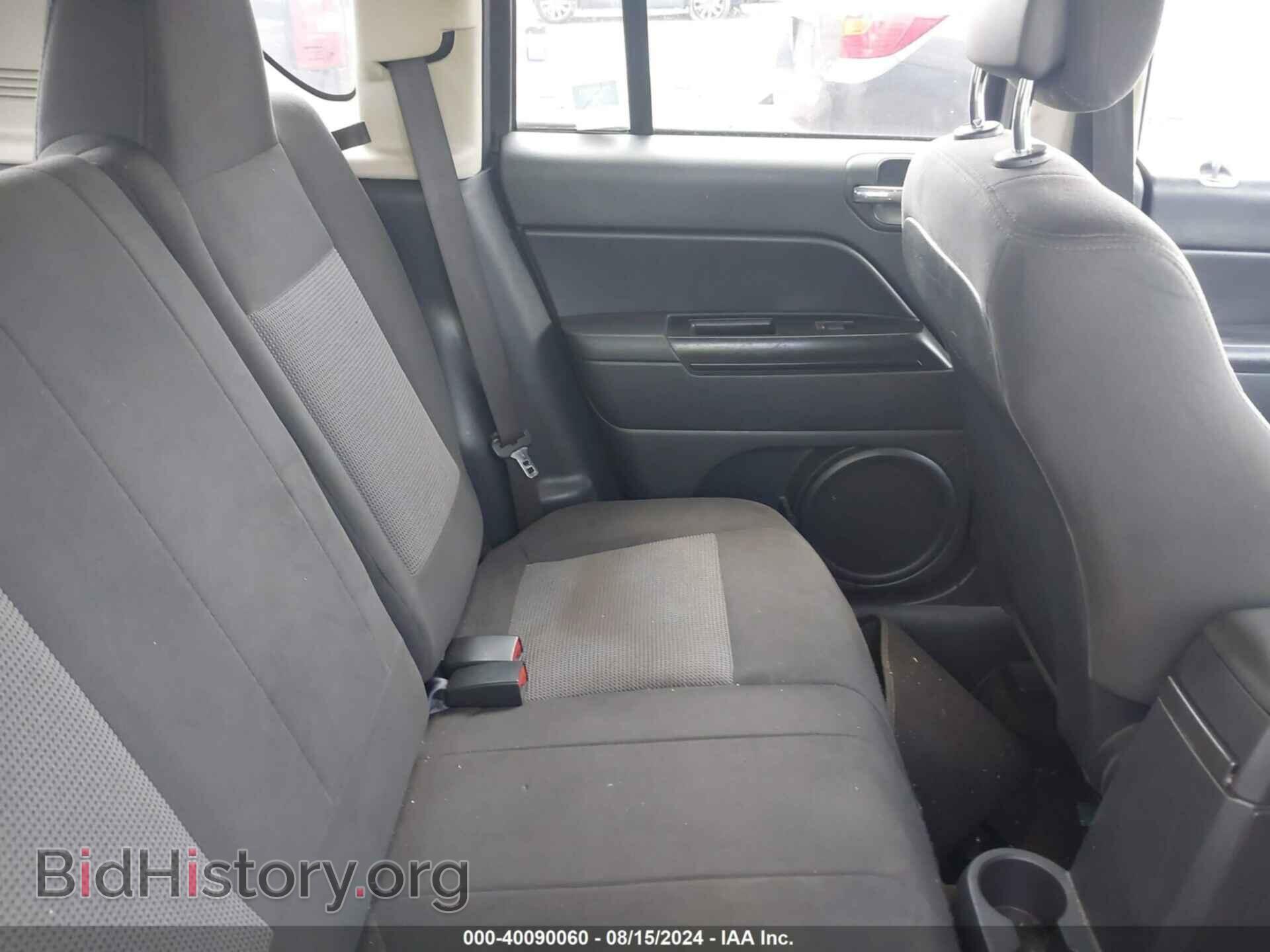 2016 JEEP COMPASS - VIN: 1C4NJCBA9GD742877 - Фото 8