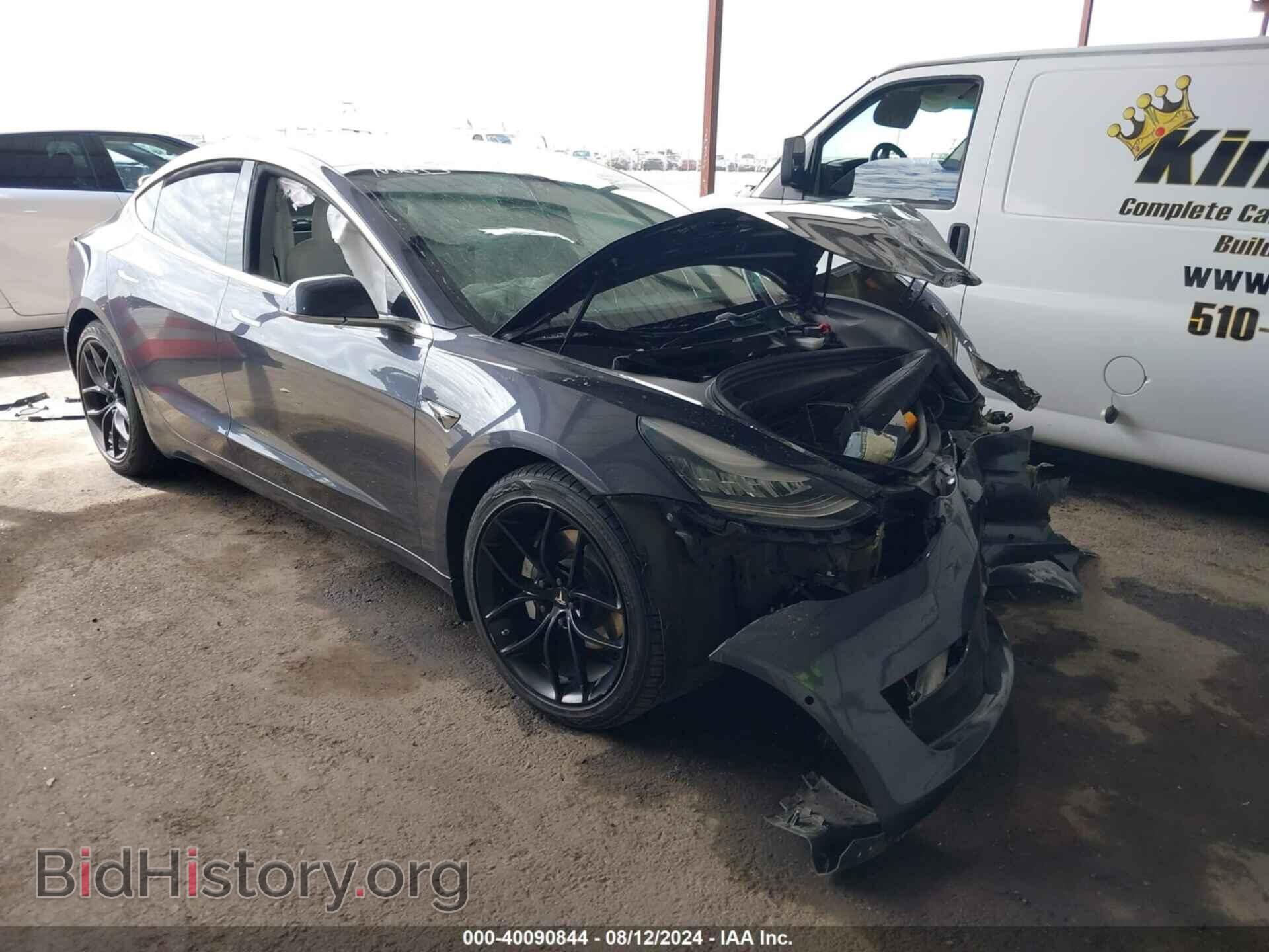 Фотография 5YJ3E1EB1JF188657 - TESLA MODEL 3 2018