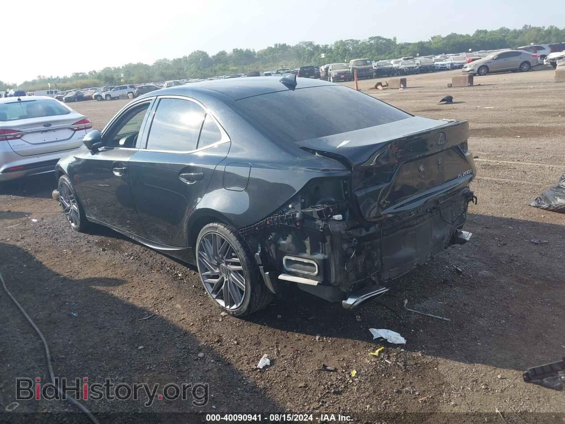 2017 LEXUS IS 200T - VIN: JTHBA1D29H5055325 - Фото 3