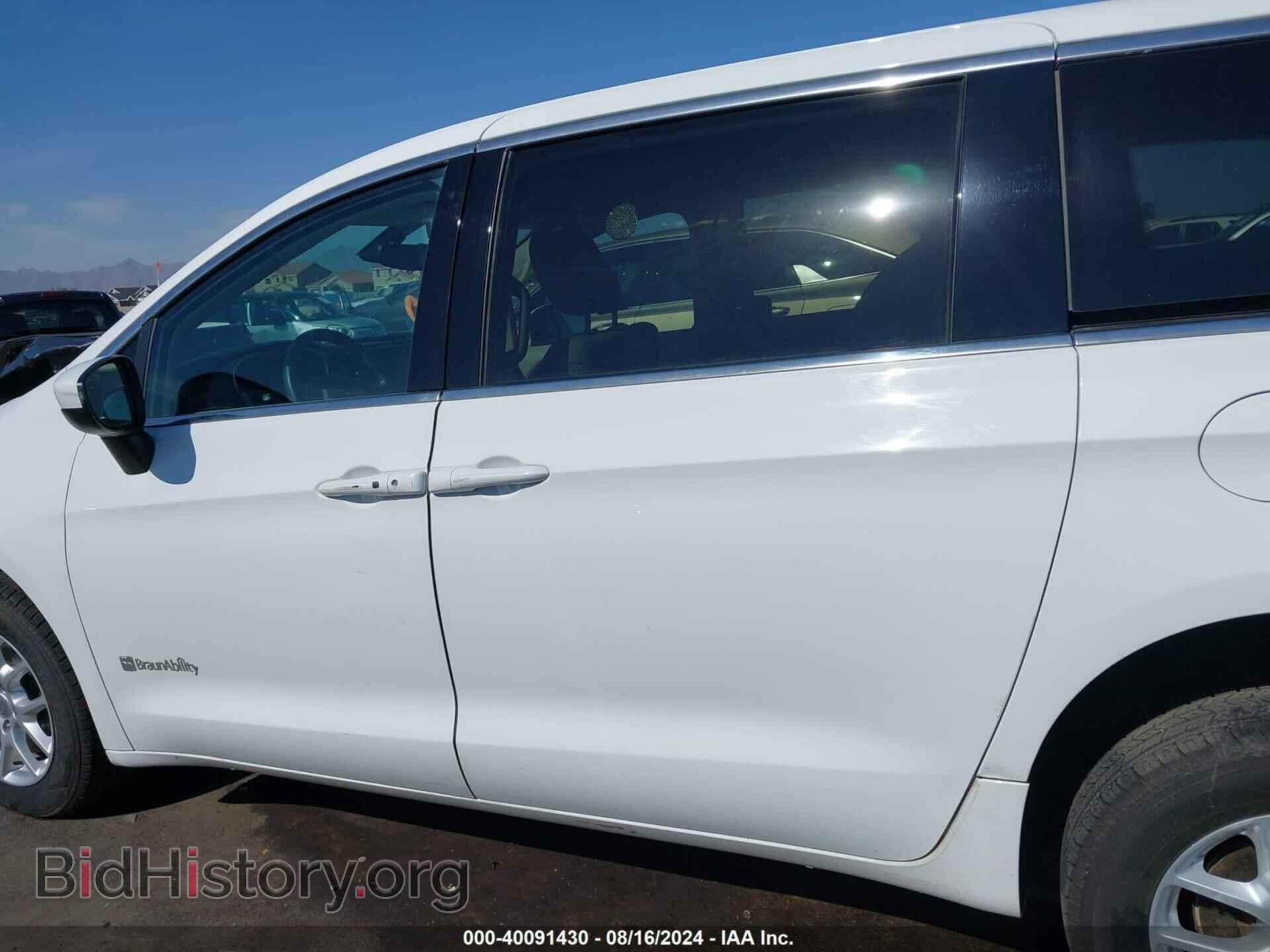 2017 CHRYSLER PACIFICA - VIN: 2C4RC1CGXHR524965 - Фото 14