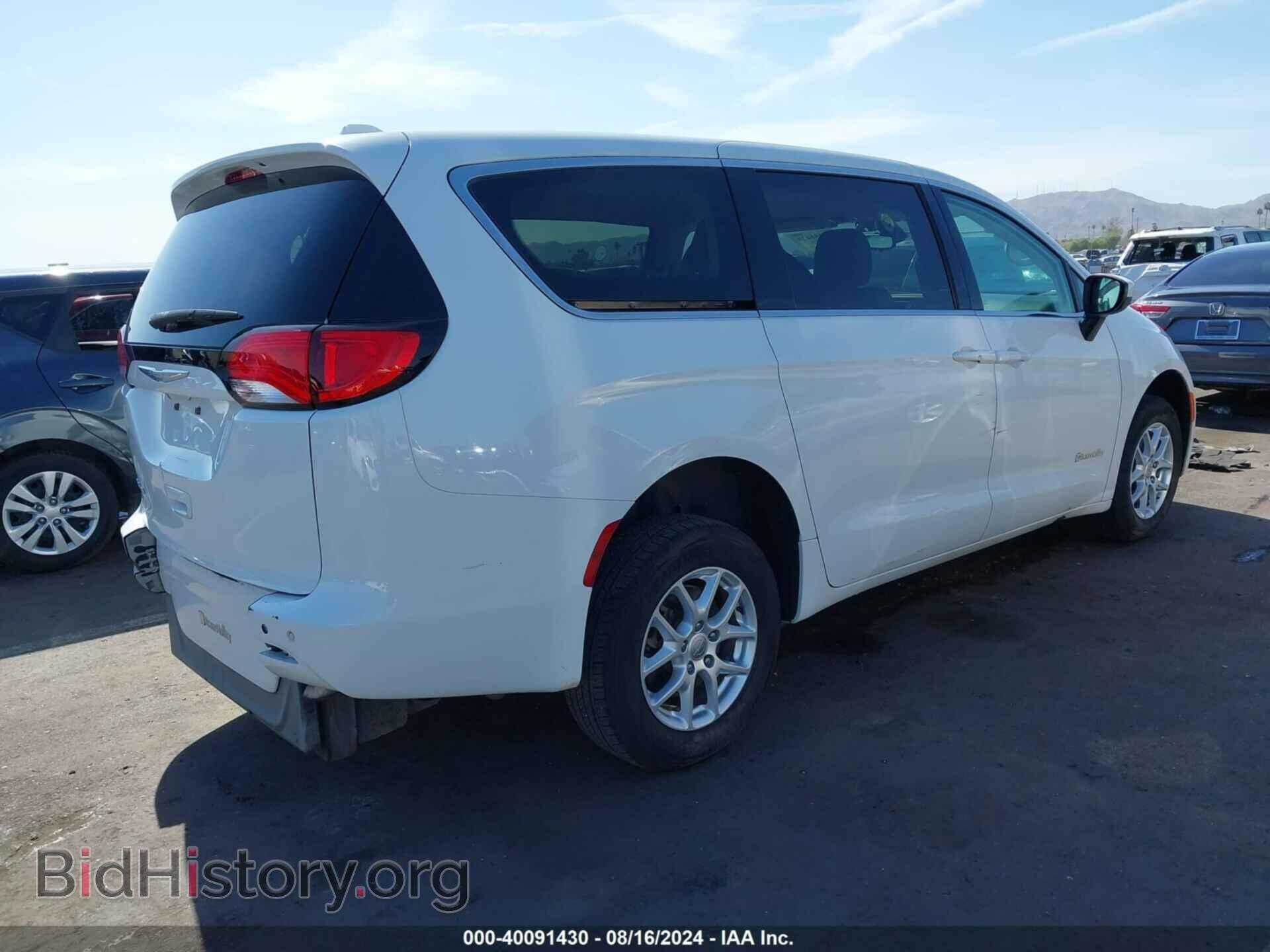 2017 CHRYSLER PACIFICA - VIN: 2C4RC1CGXHR524965 - Фото 4
