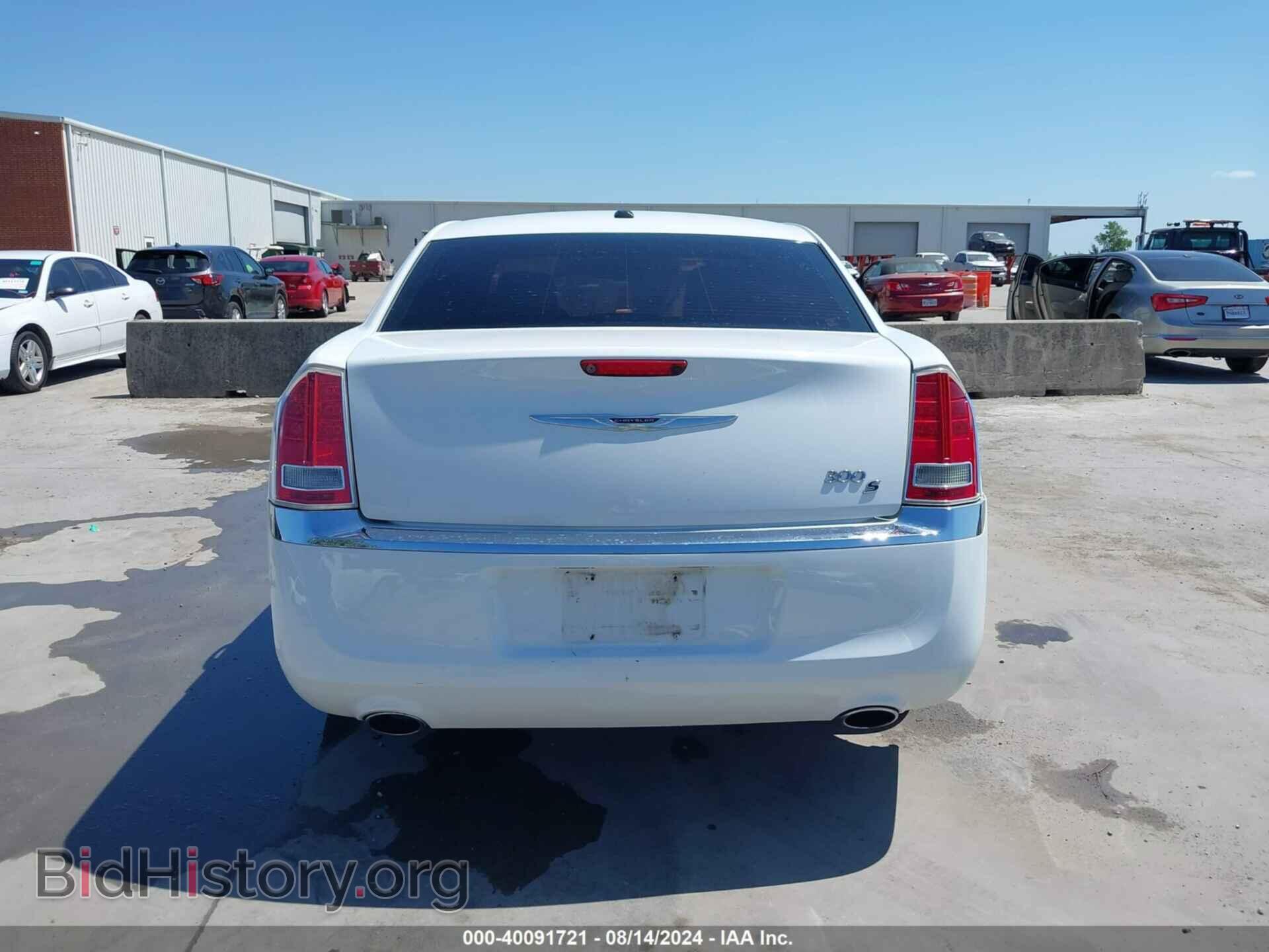 2014 CHRYSLER 300 - VIN: 2C3CCAGG9EH287780 - Фото 16