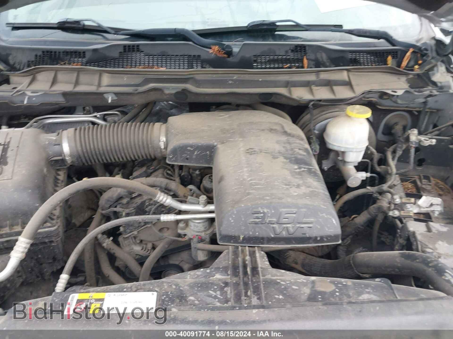 2018 RAM 1500 - VIN: 1C6RR7FG0JS270594 - Фото 10