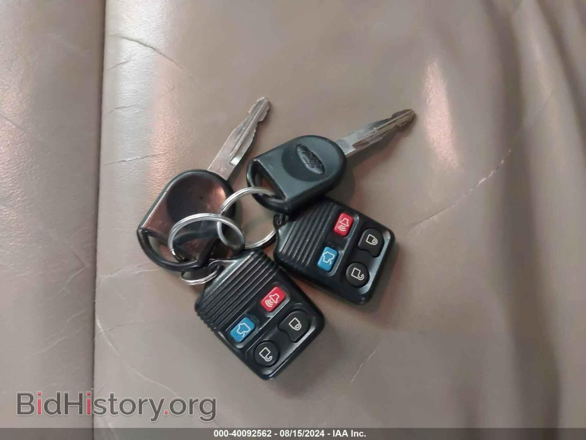 2010 FORD FOCUS - VIN: 1FAHP3HN0AW165759 - Фото 11
