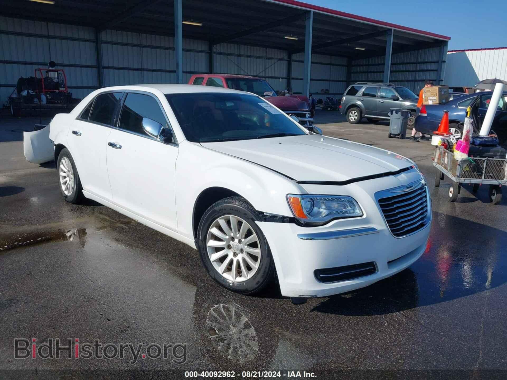 Фотография 2C3CCAAG0CH243320 - CHRYSLER 300 2012