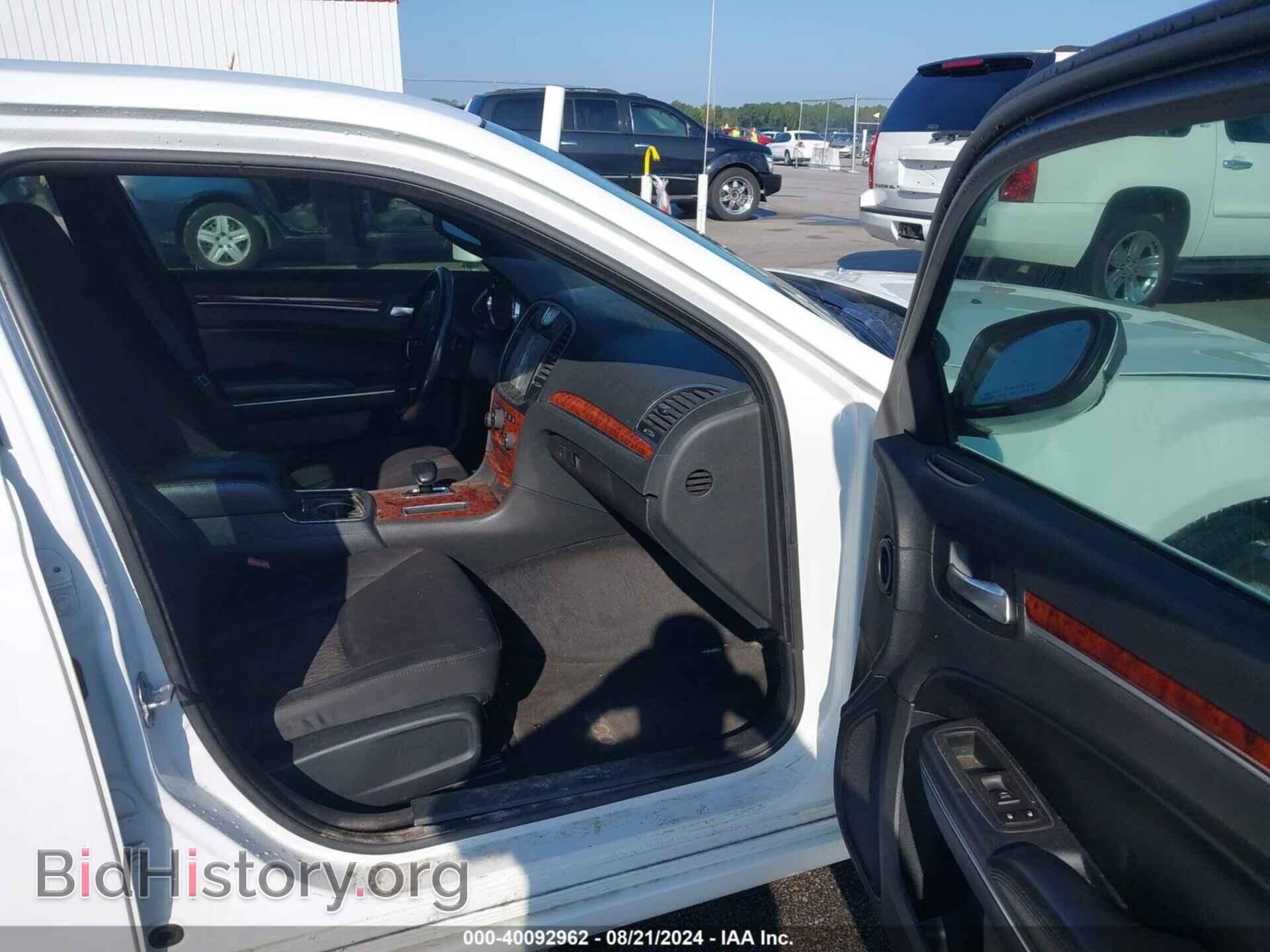 2012 CHRYSLER 300 - VIN: 2C3CCAAG0CH243320 - Фото 5