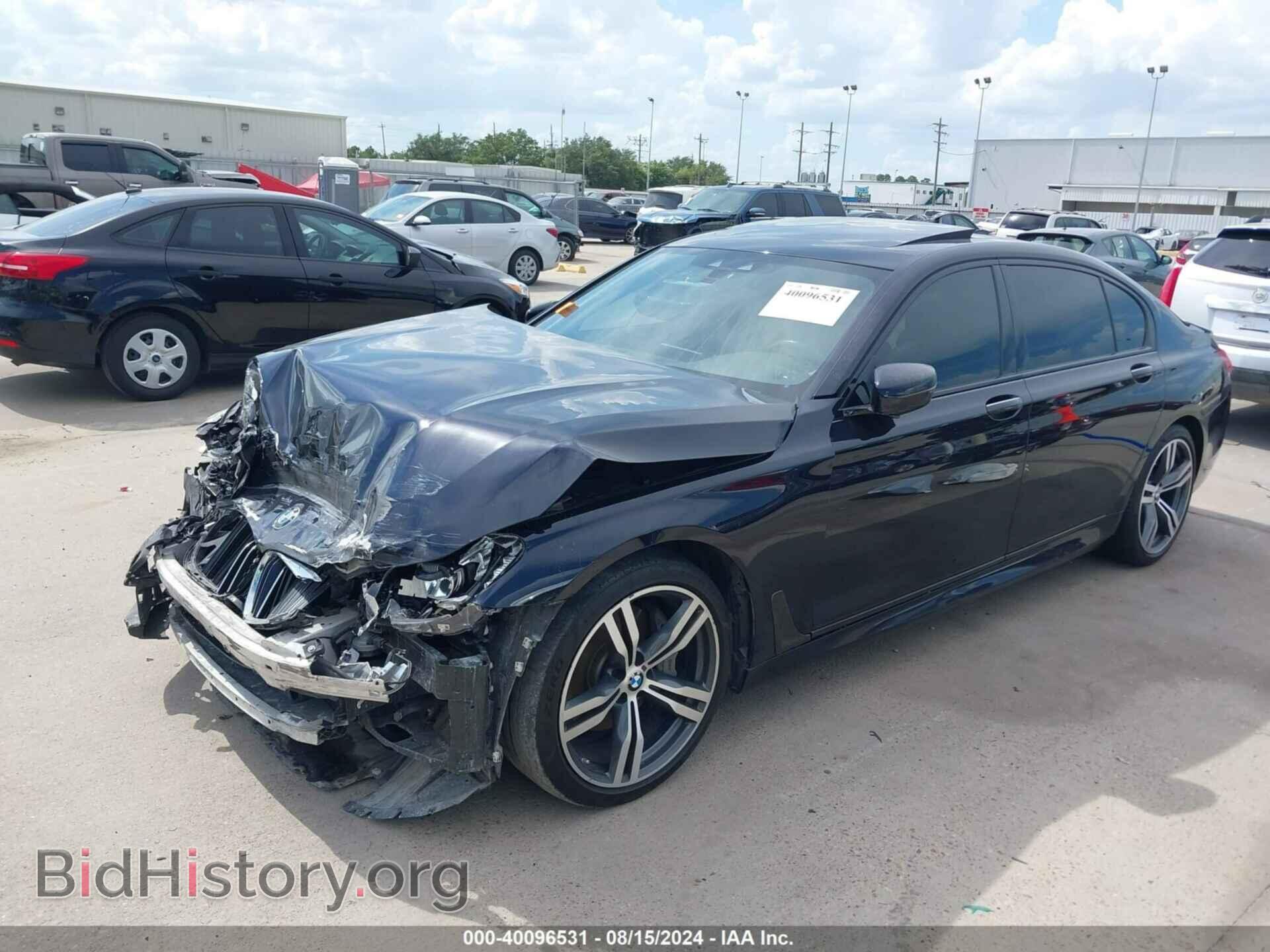2019 BMW 740I - VIN: WBA7E2C59KB217943 - Фото 2
