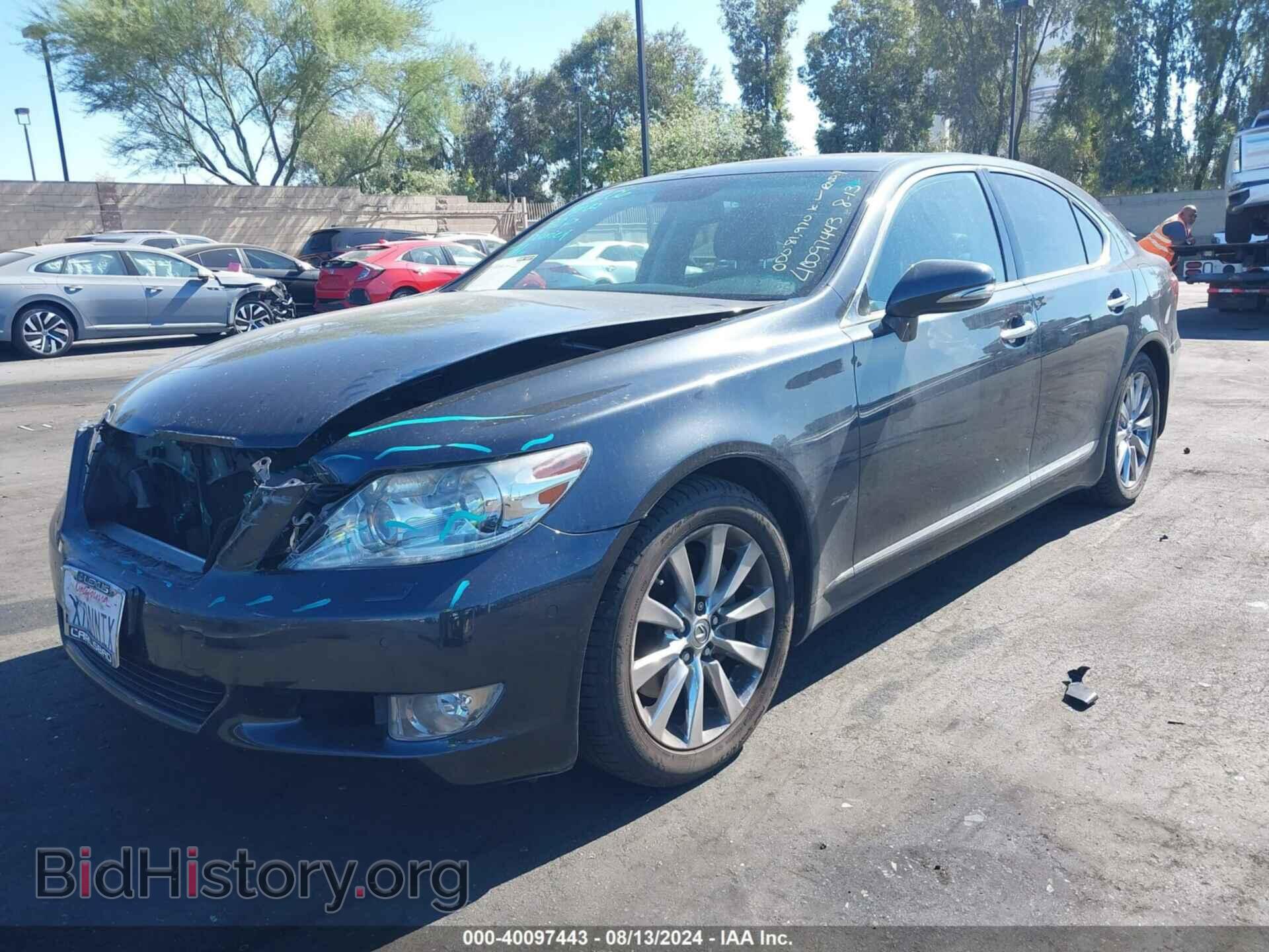 2011 LEXUS LS 460 - VIN: JTHBL5EF4B5103114 - Photo 2